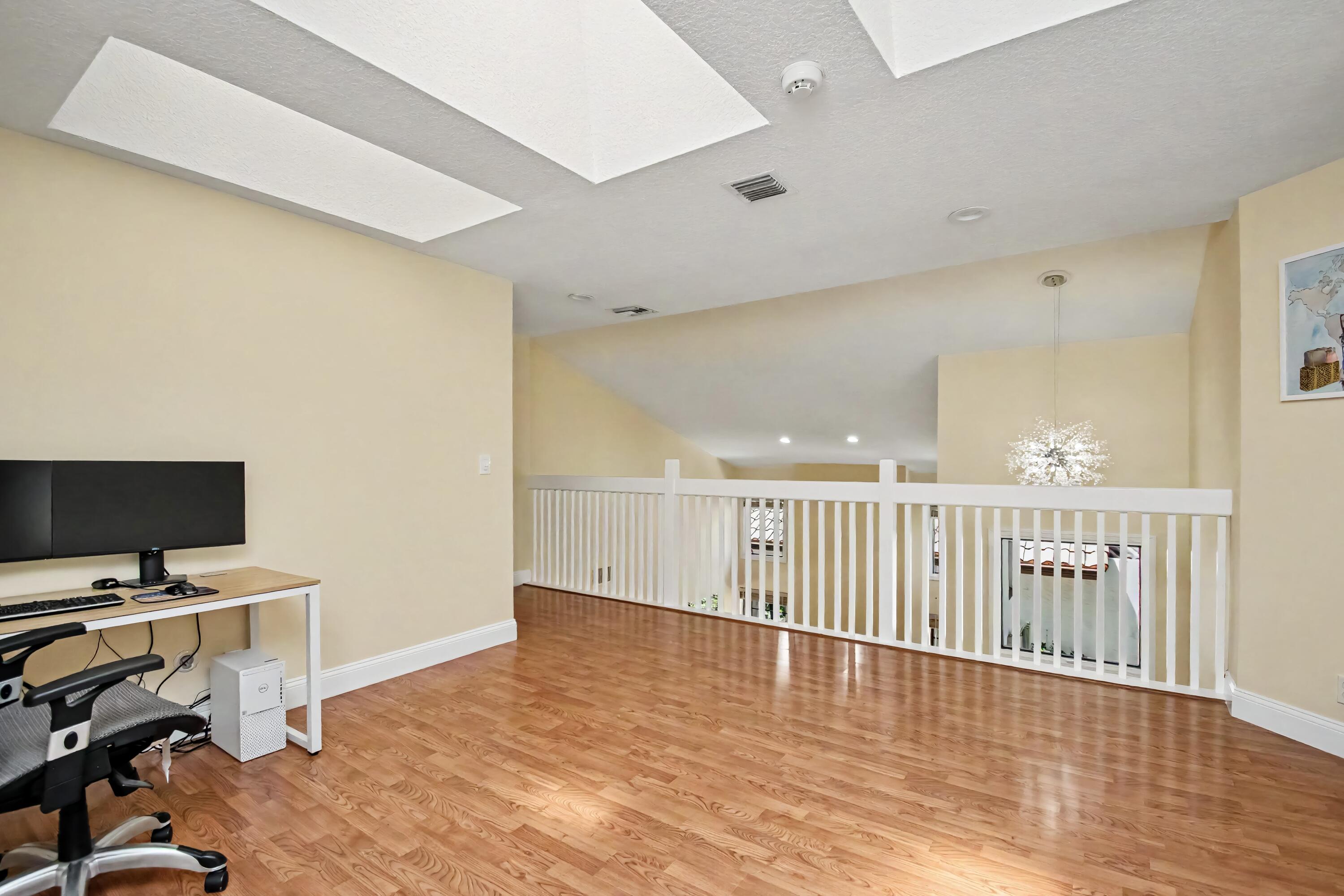 21718 Club Villa Terrace