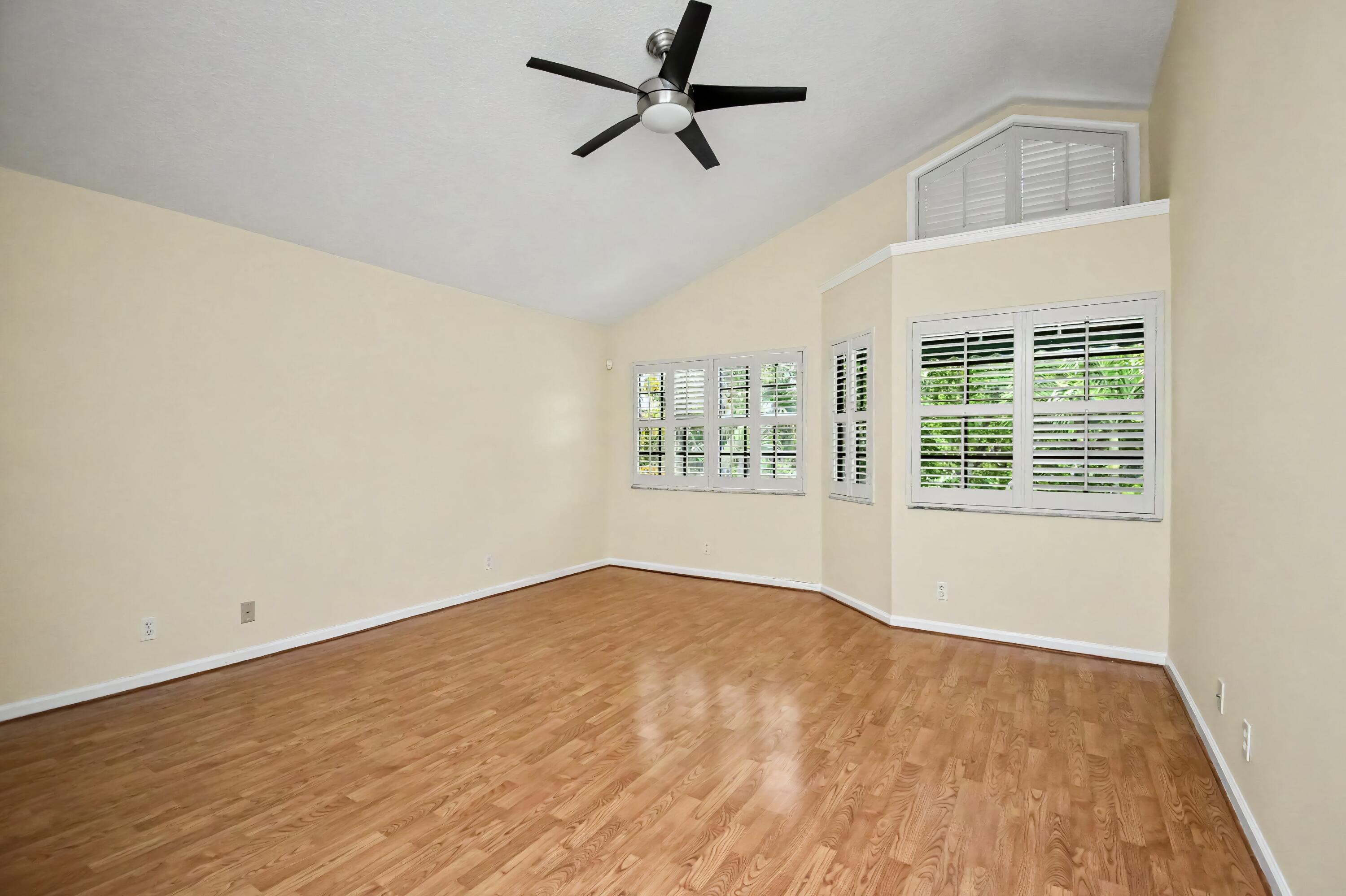 21718 Club Villa Terrace