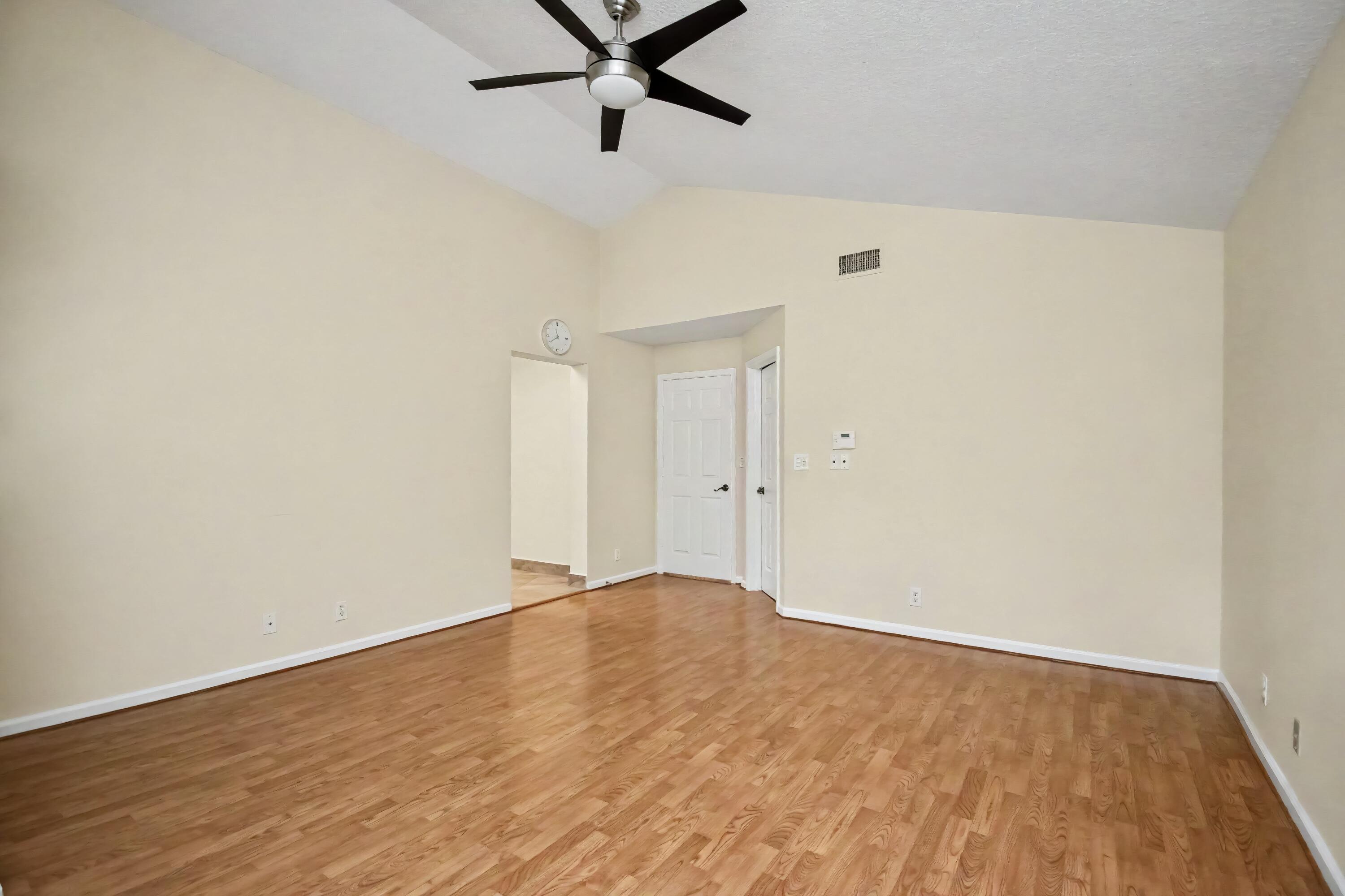 21718 Club Villa Terrace