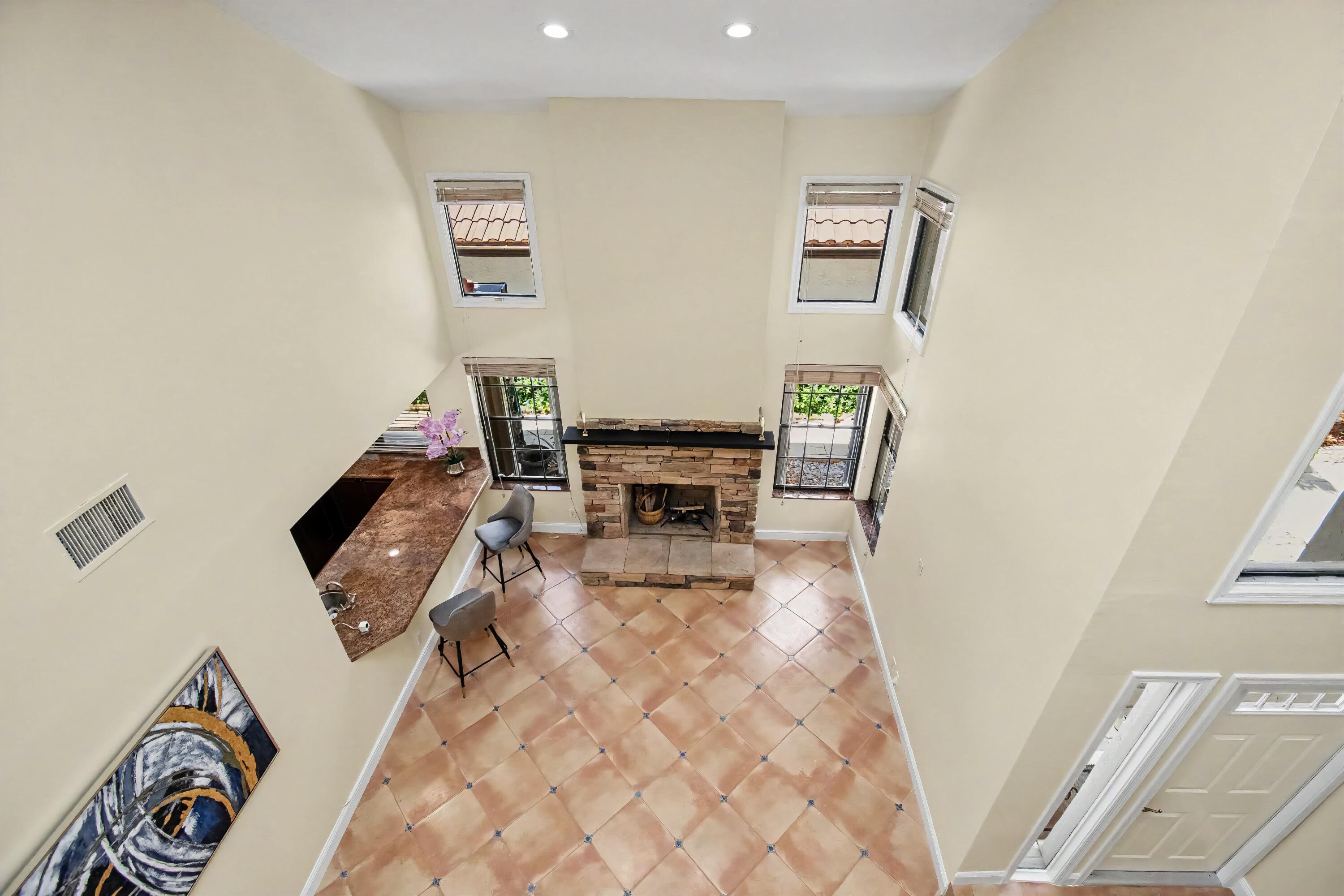 21718 Club Villa Terrace