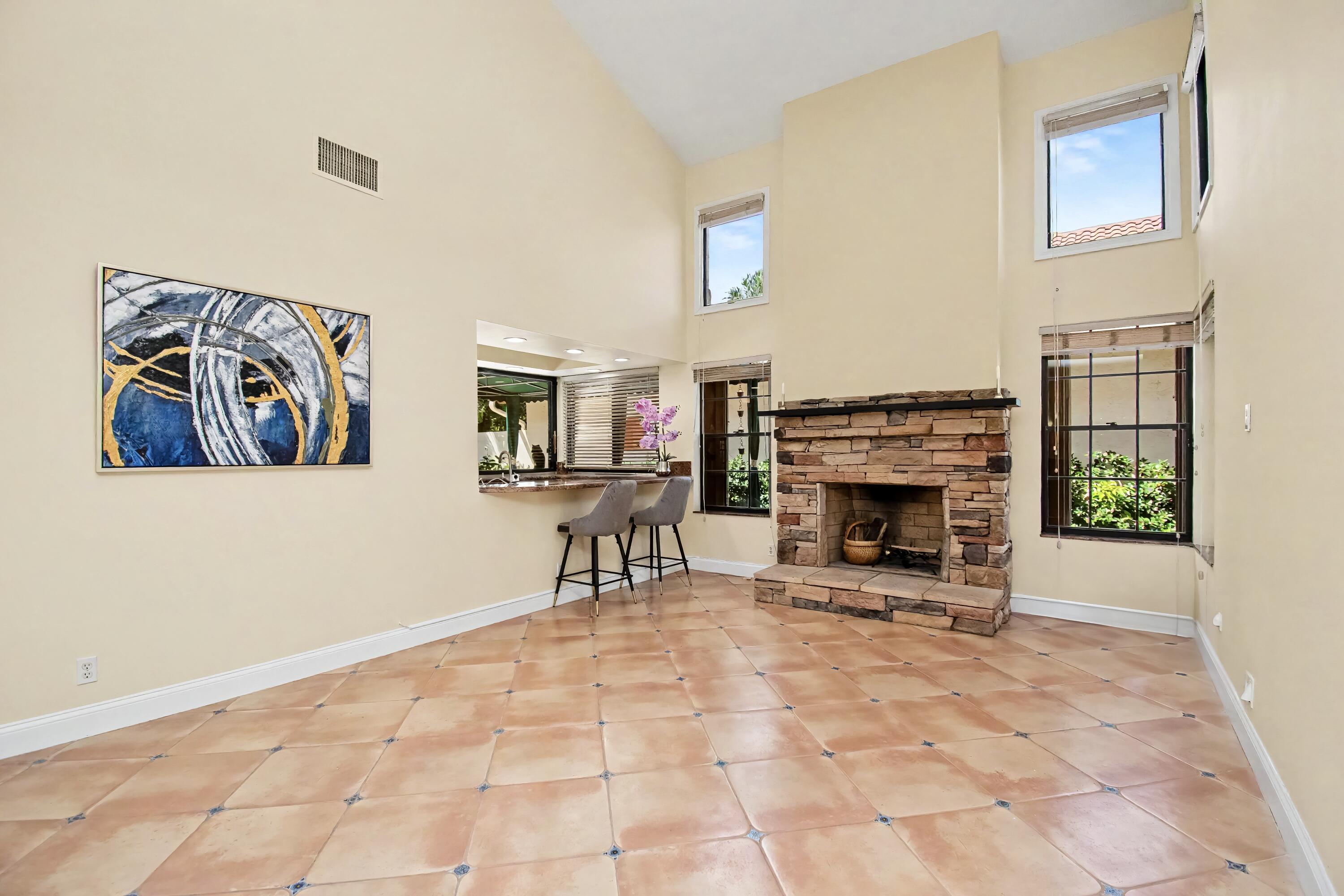 21718 Club Villa Terrace