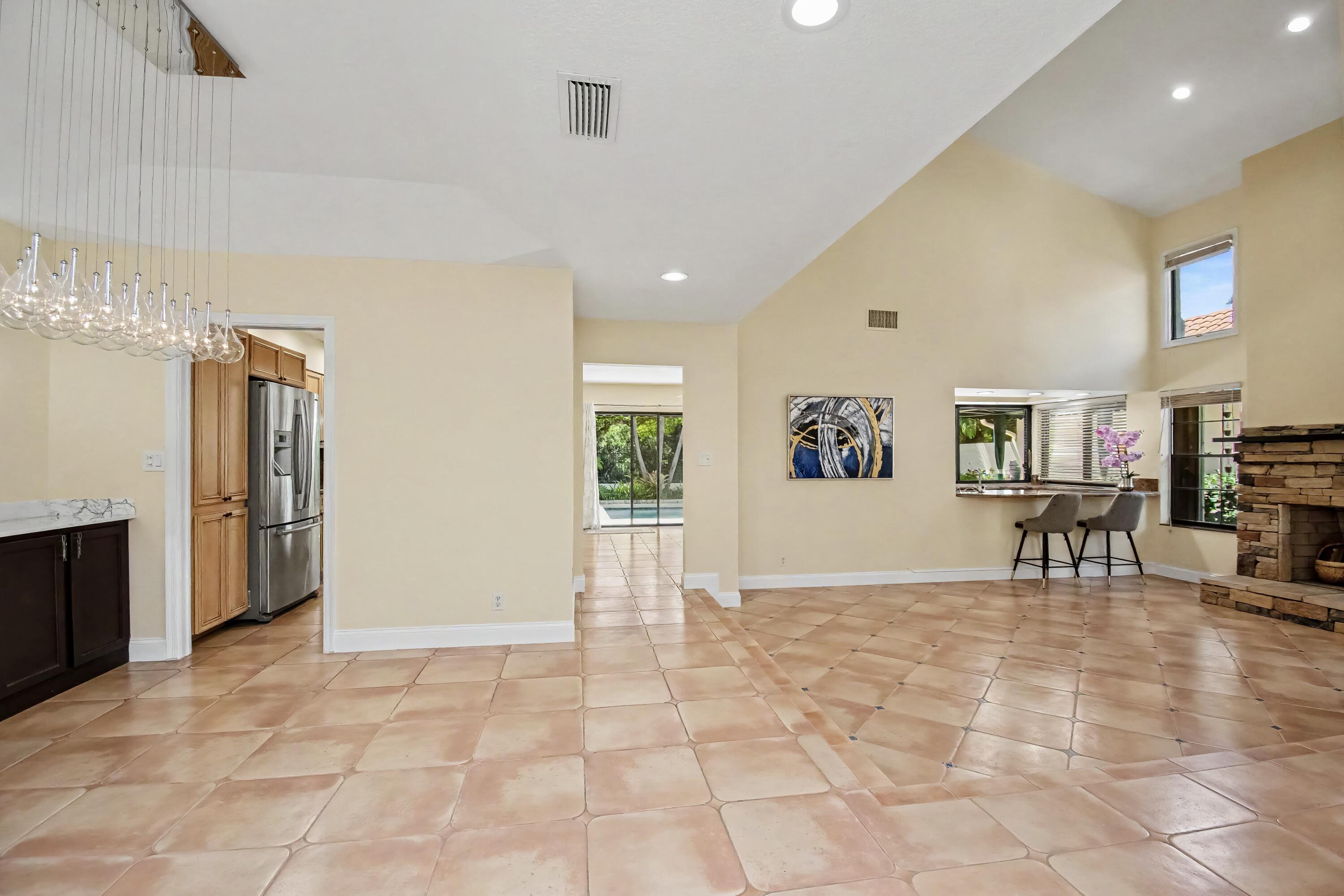 21718 Club Villa Terrace