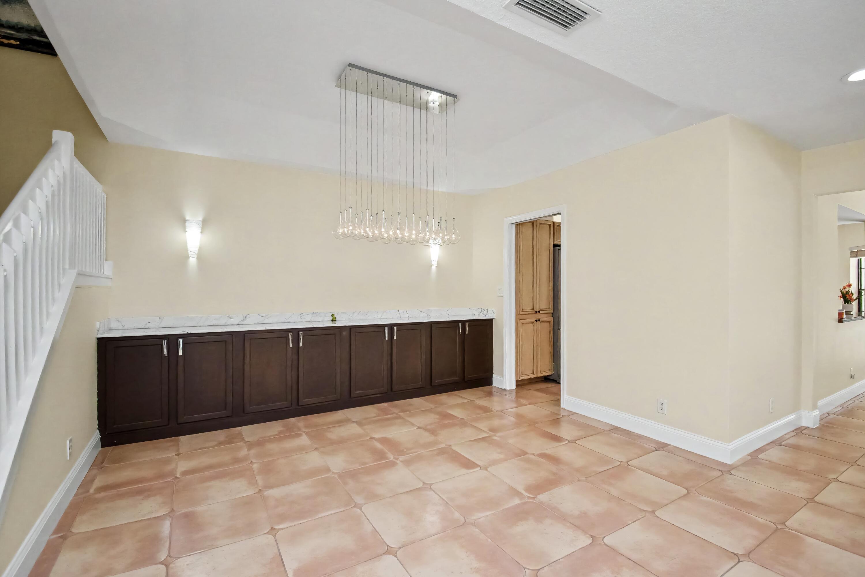 21718 Club Villa Terrace