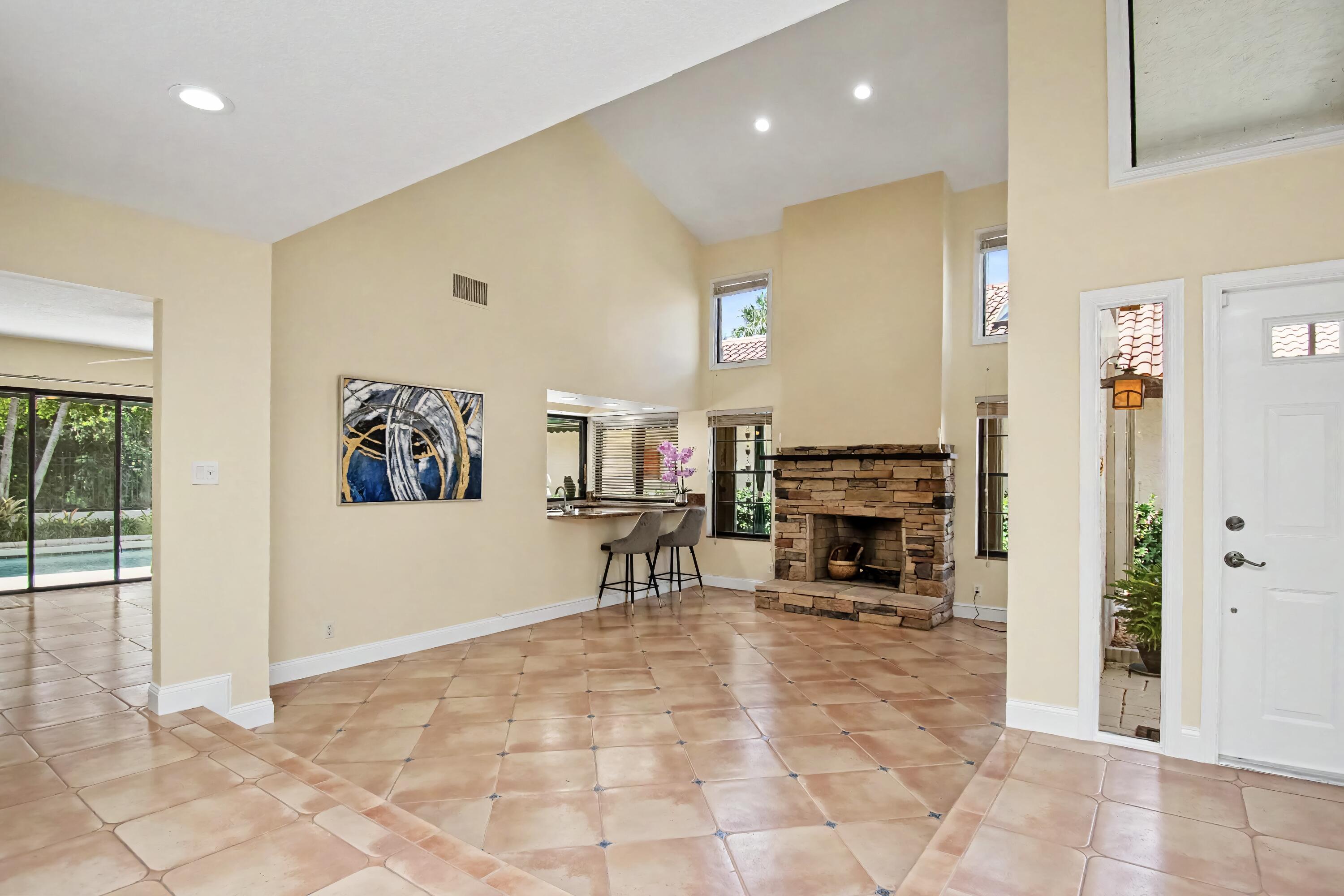 21718 Club Villa Terrace