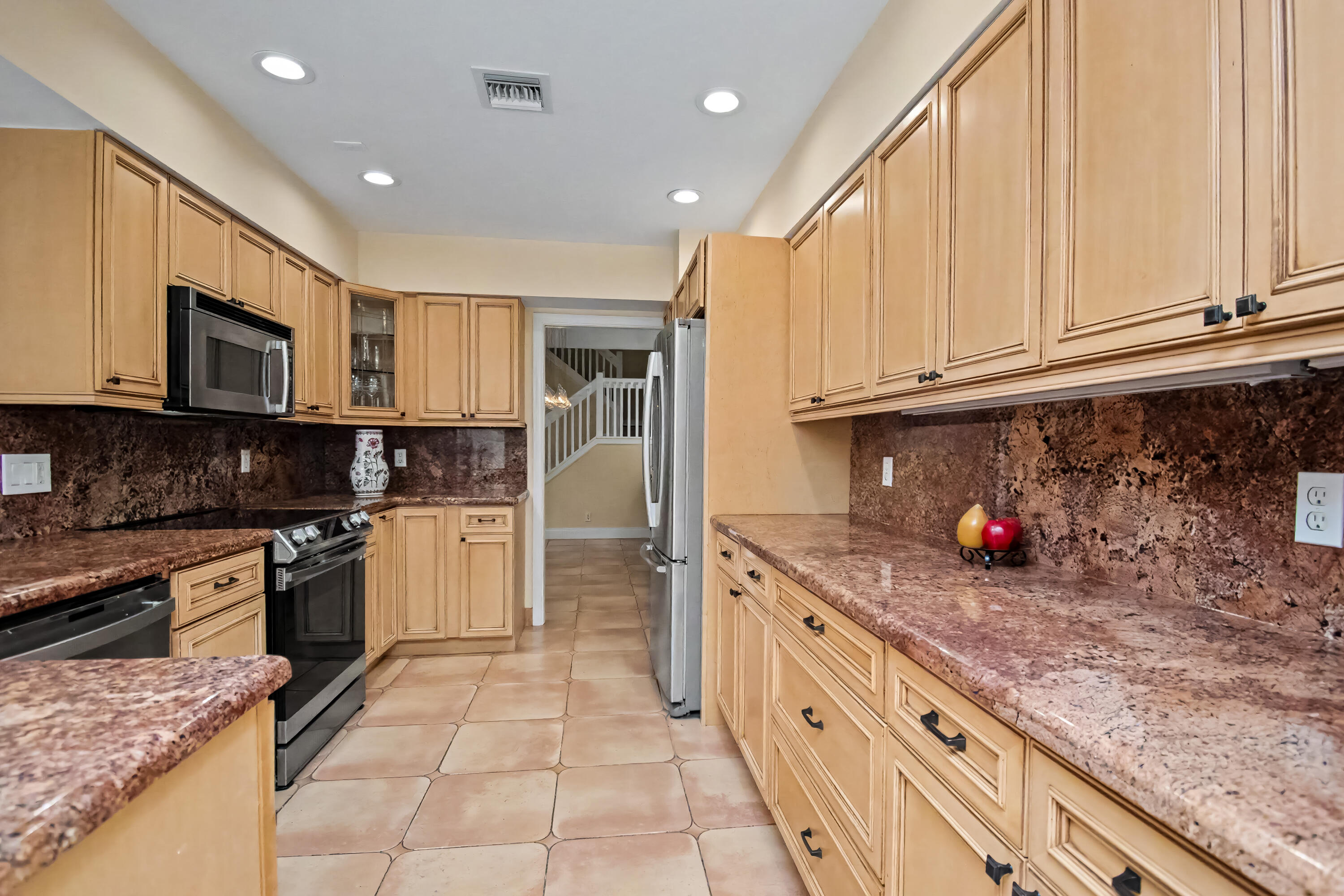 21718 Club Villa Terrace