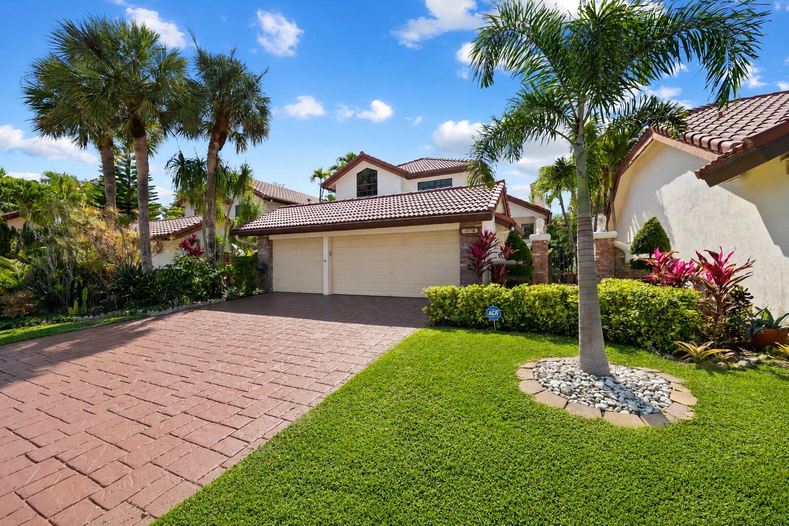 21718 Club Villa Terrace