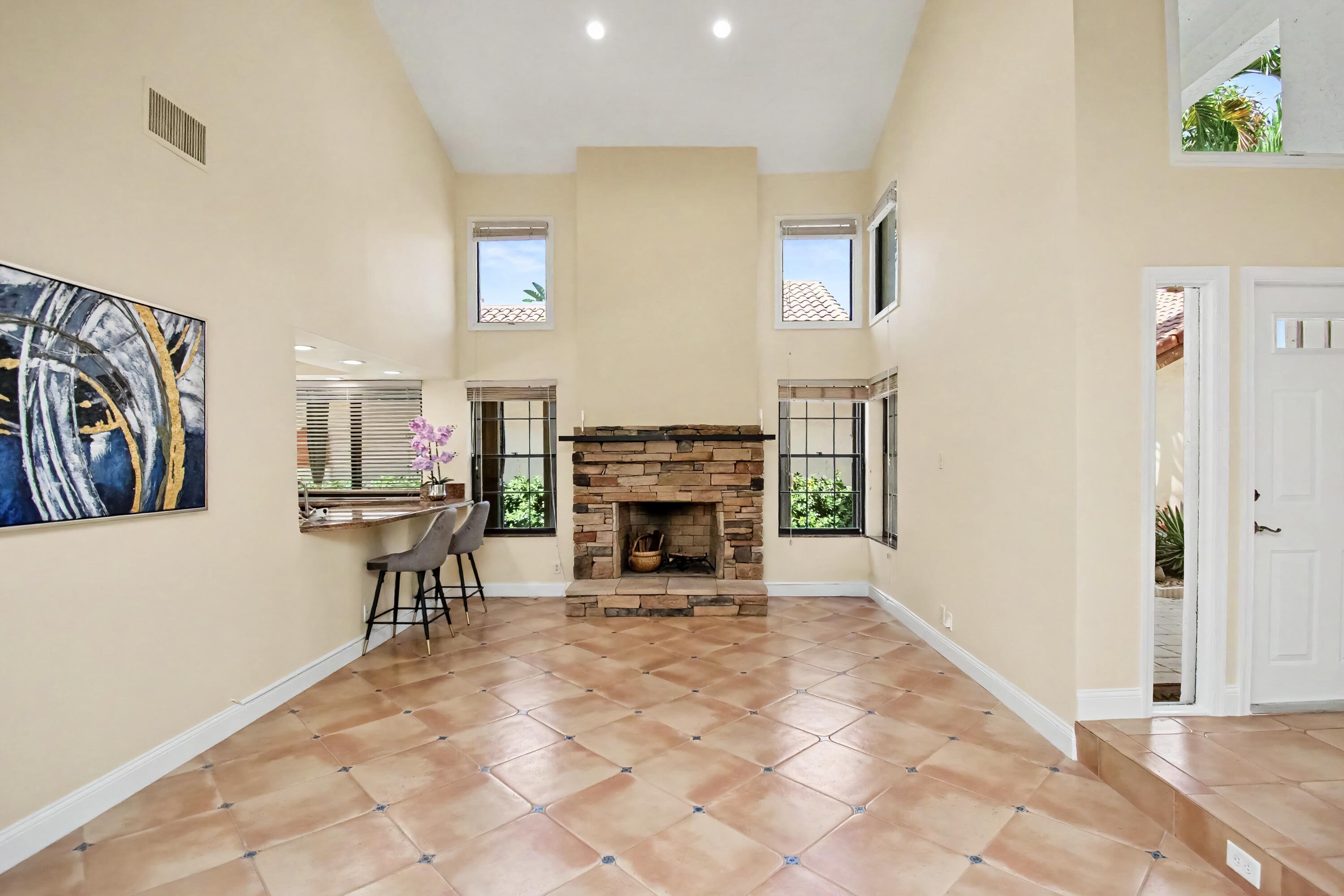 21718 Club Villa Terrace
