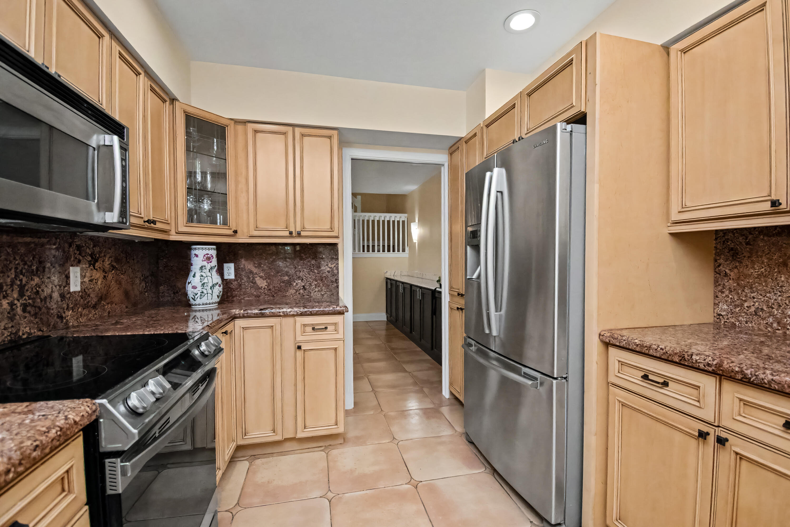 21718 Club Villa Terrace