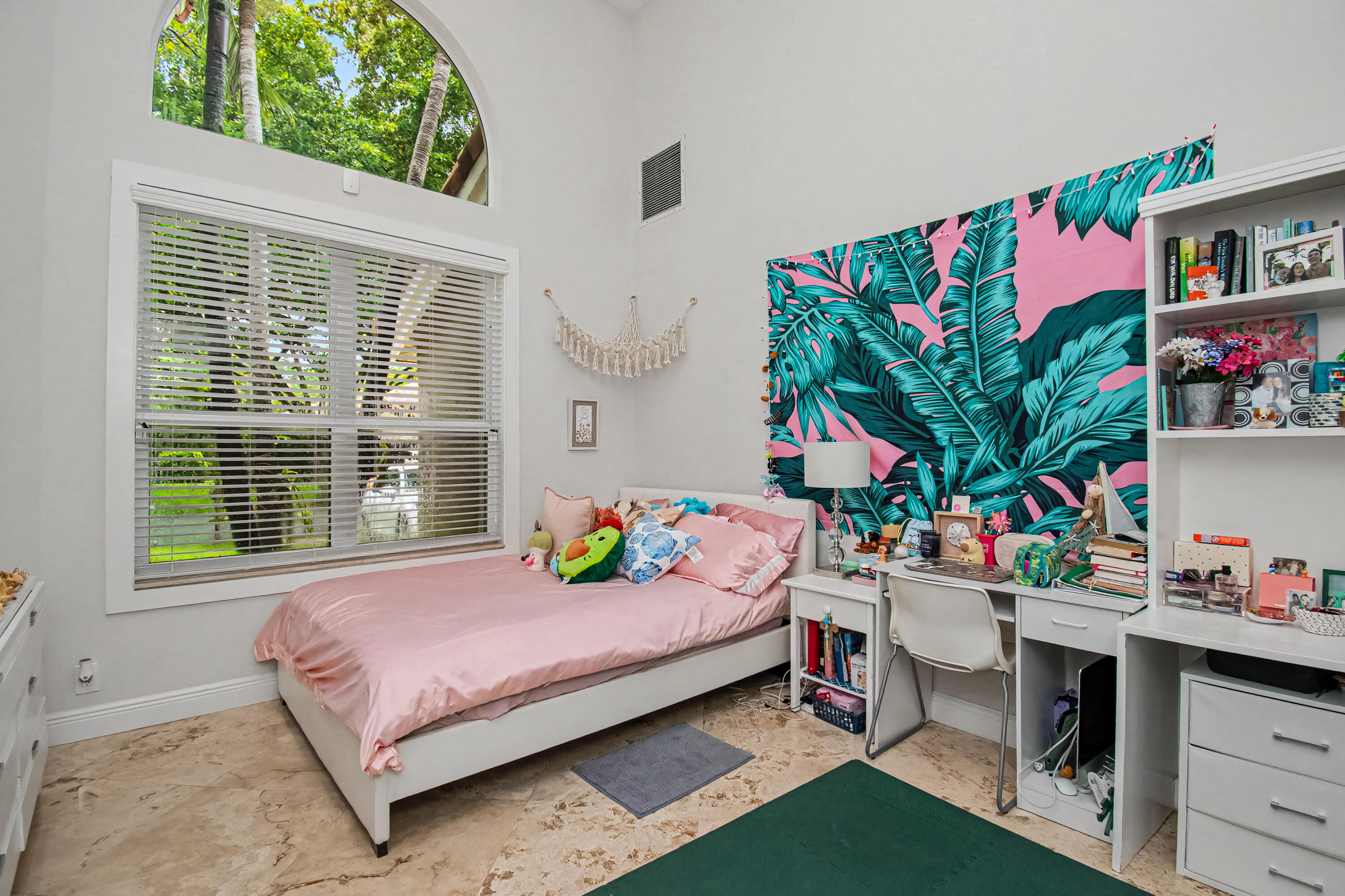 2653 NW 46th Street