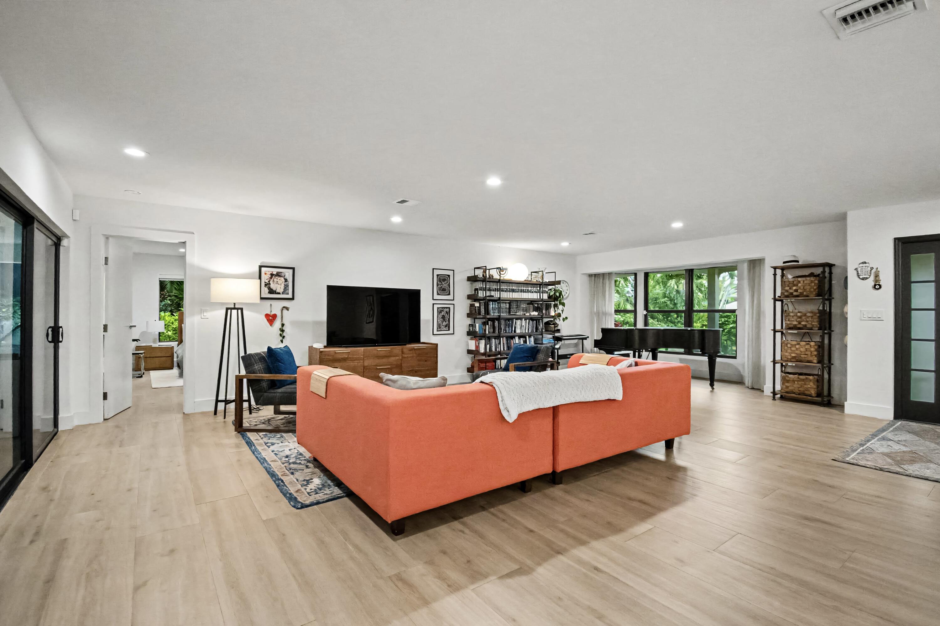 6962 S Grande Drive