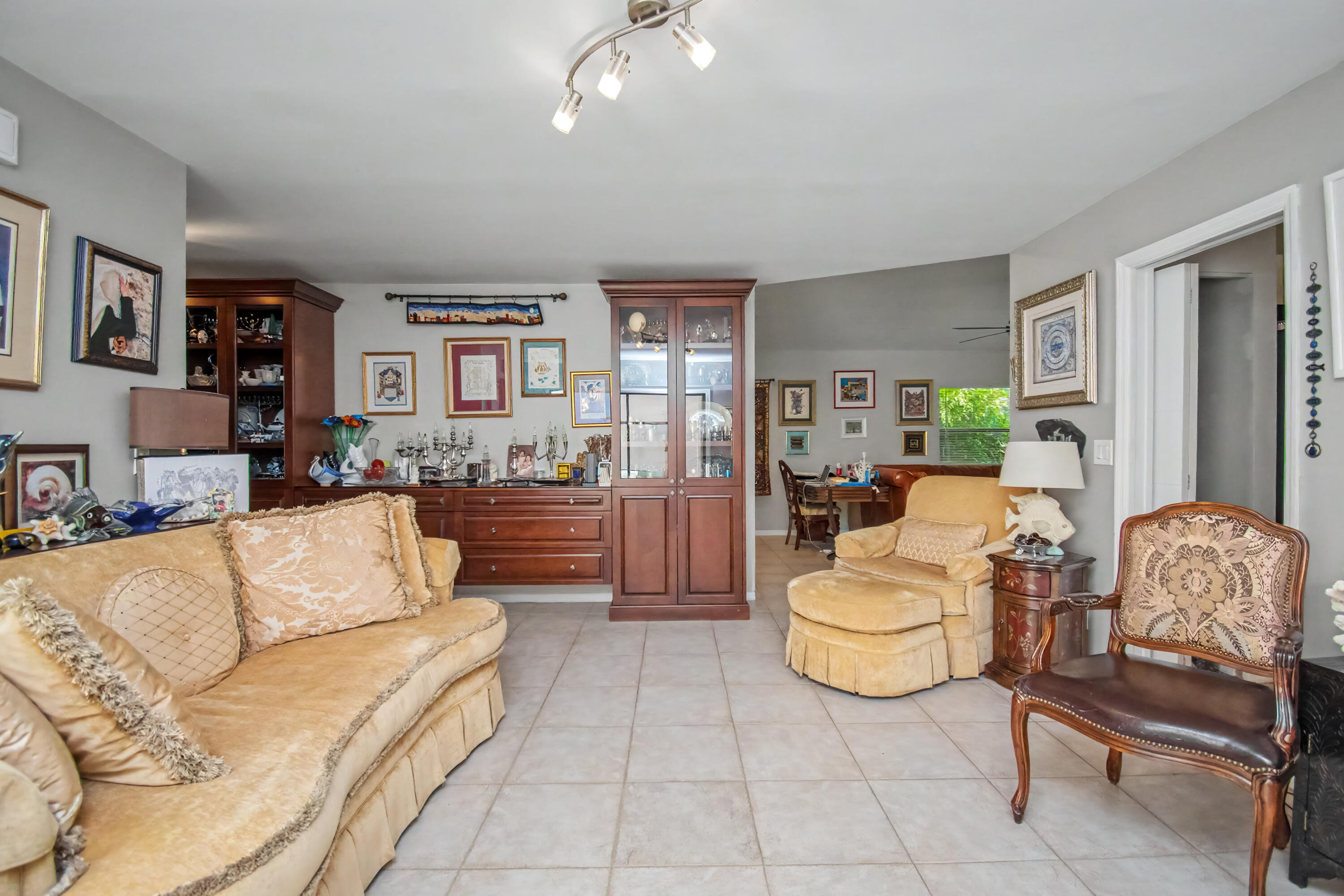 7678 Solimar Circle