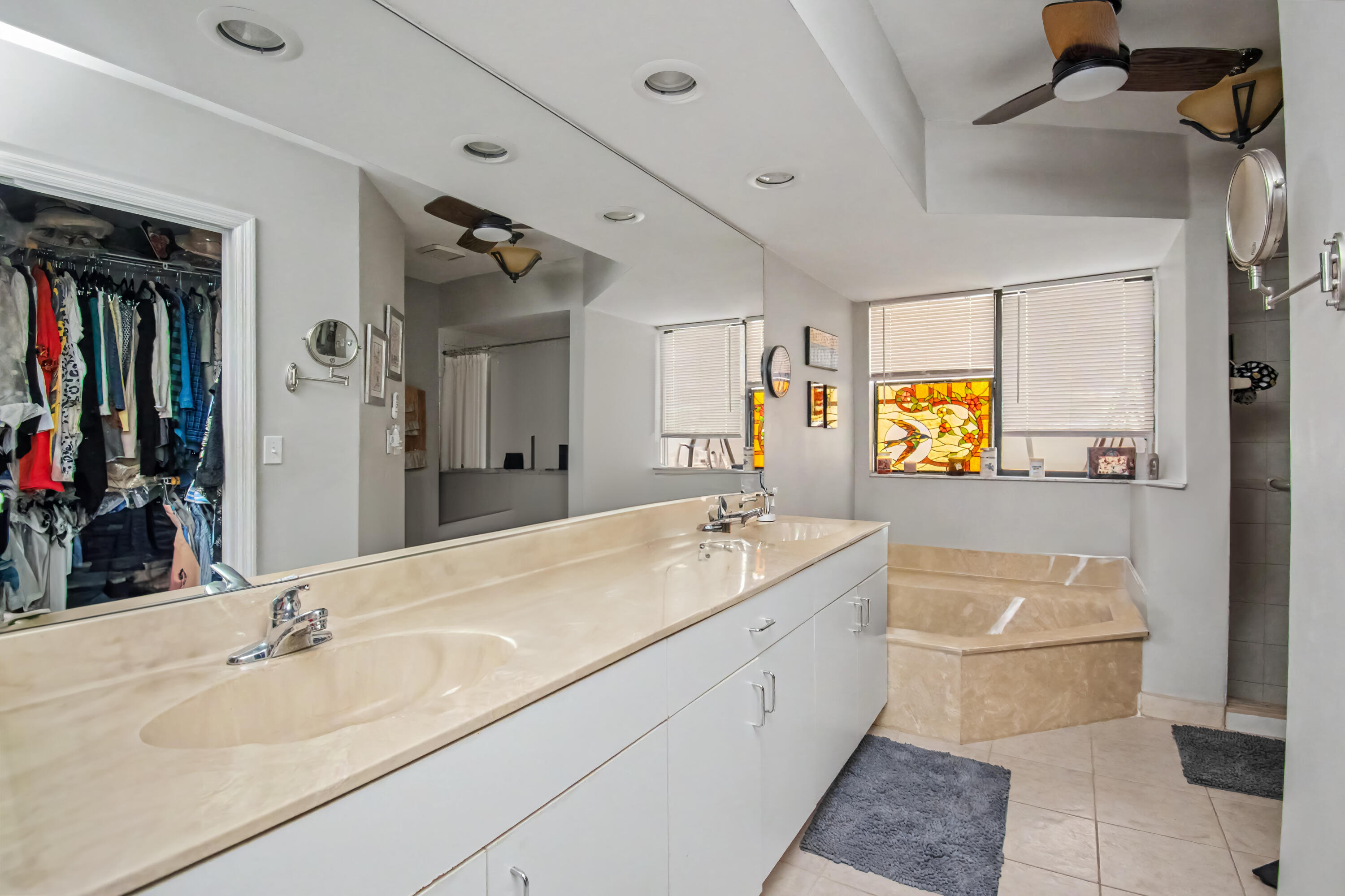 7678 Solimar Circle