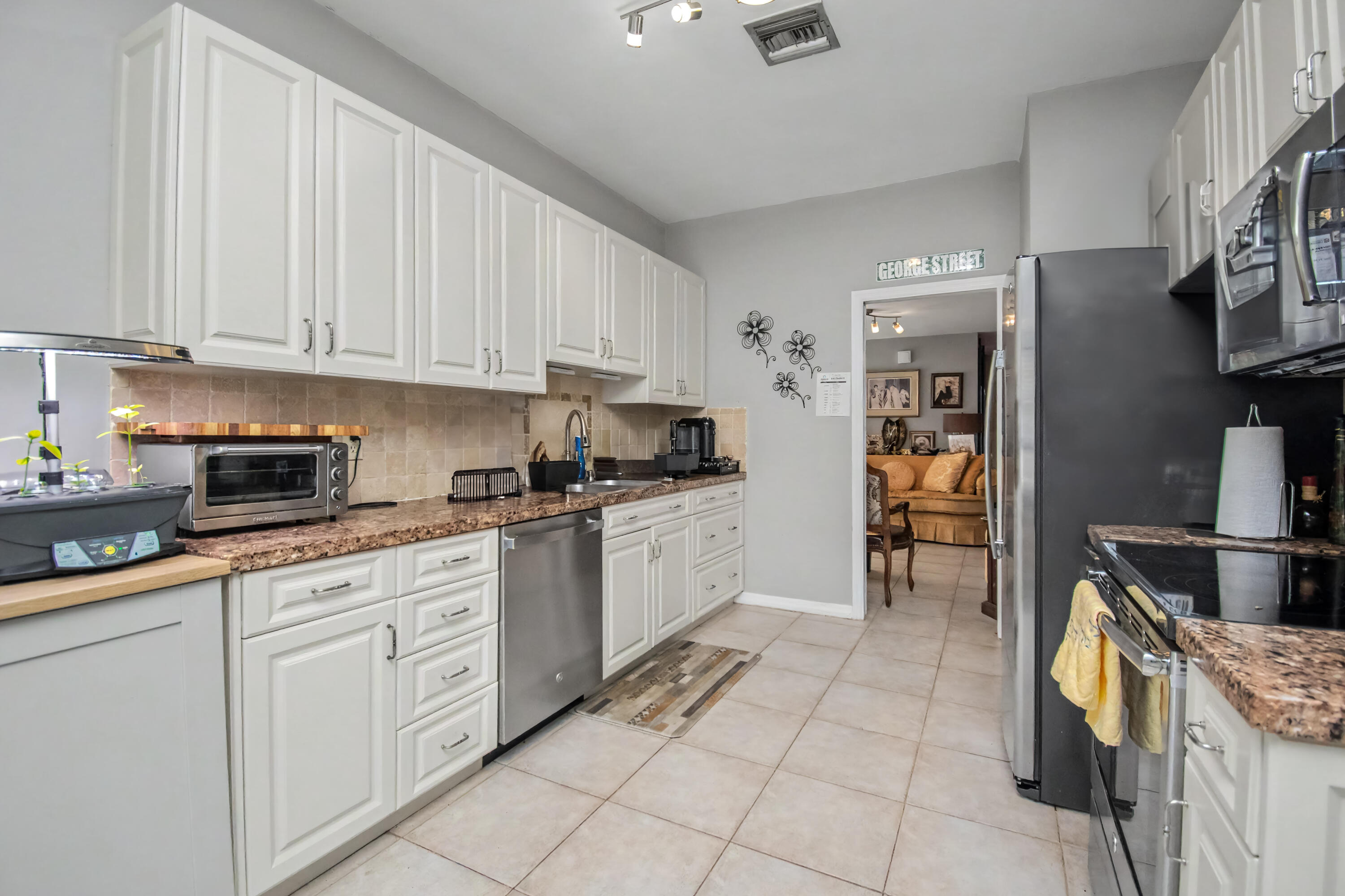 7678 Solimar Circle