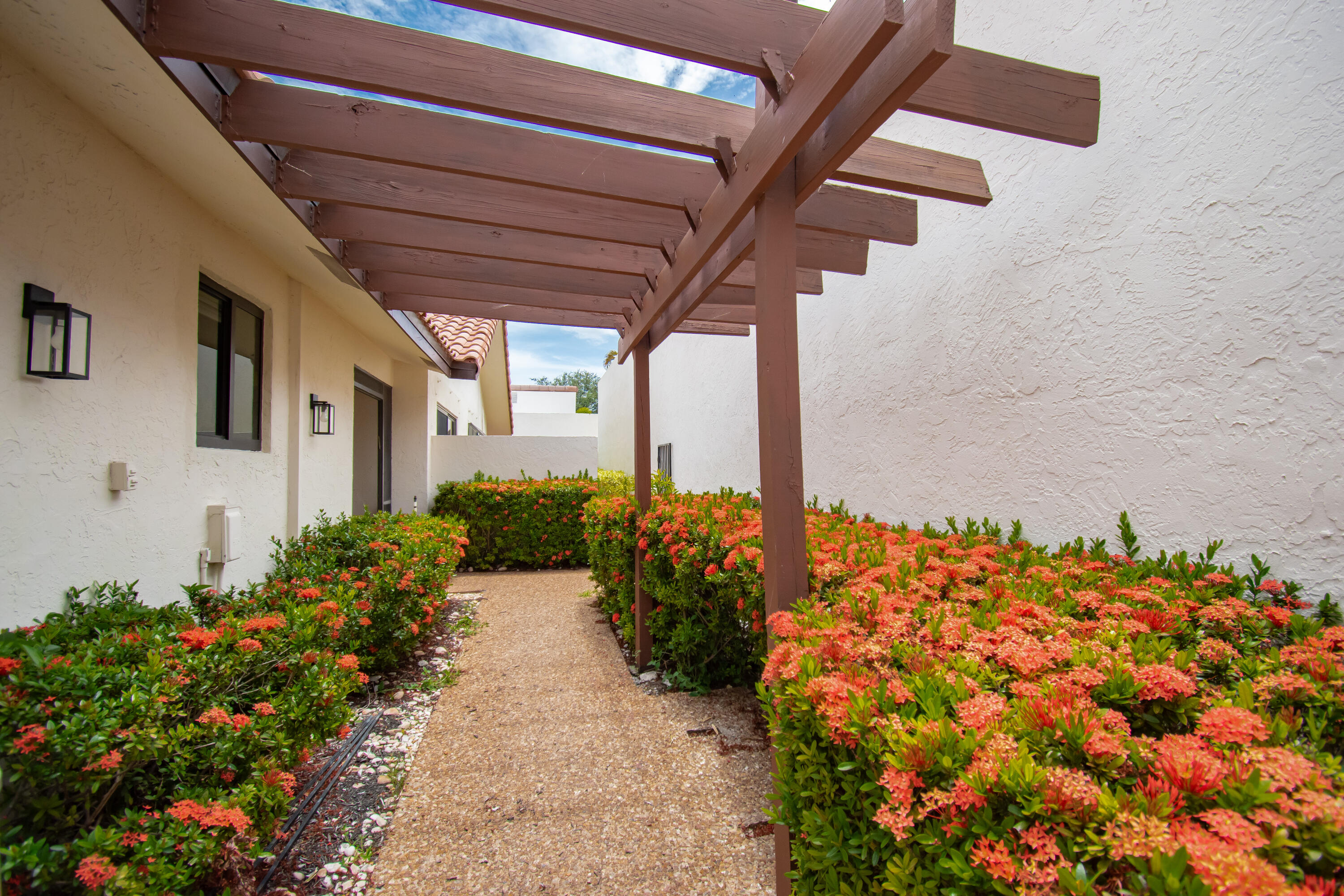 21440 Campo Allegro Drive