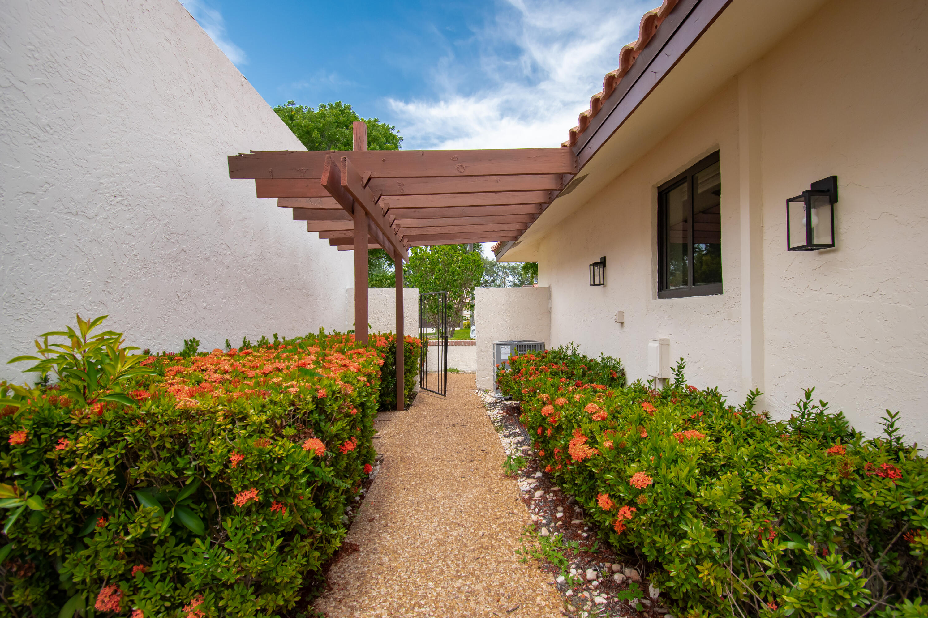 21440 Campo Allegro Drive