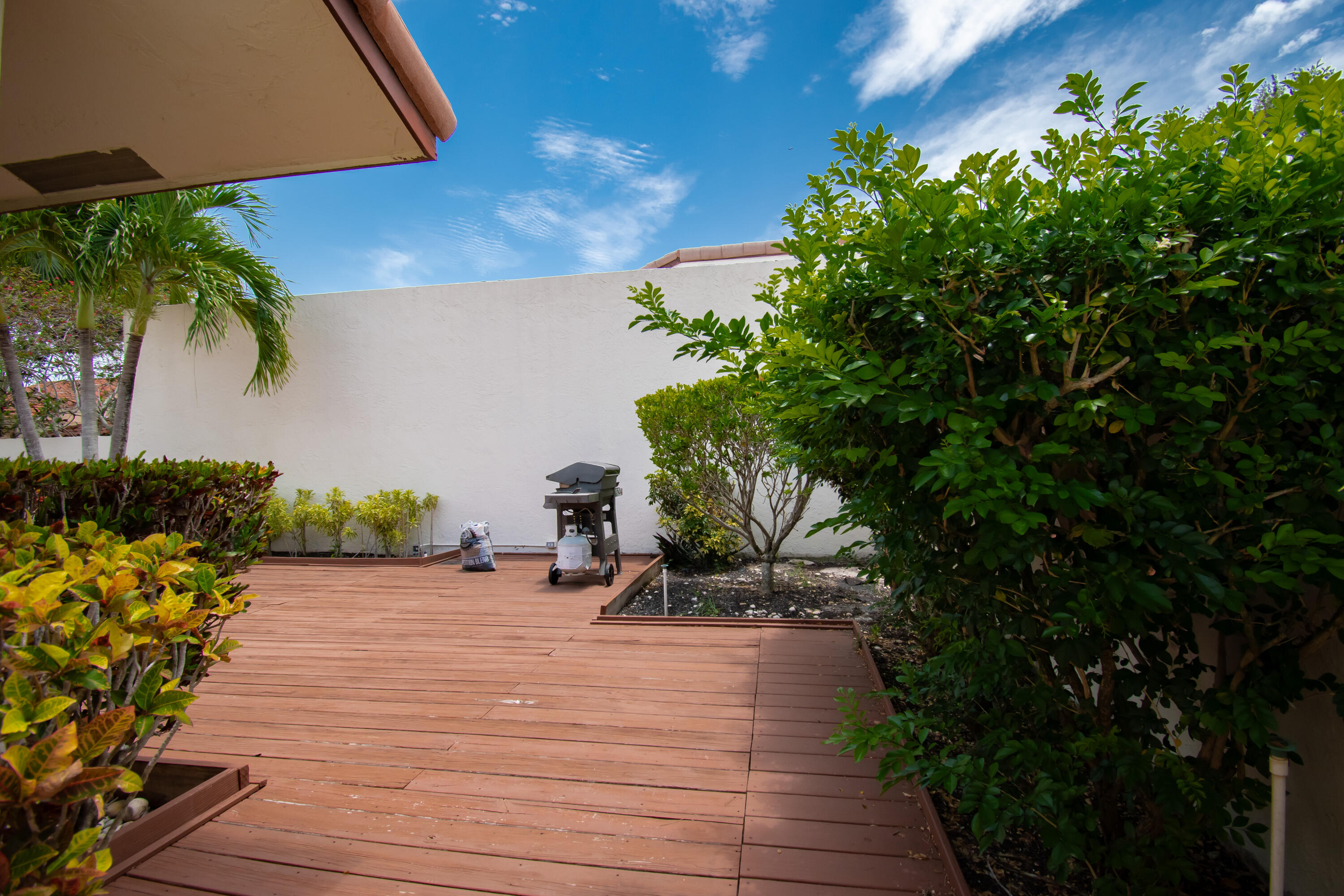 21440 Campo Allegro Drive