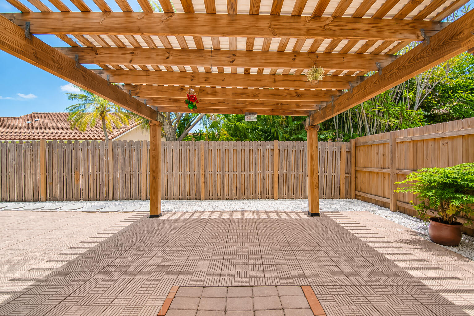 7407 SILVER WOODS Court