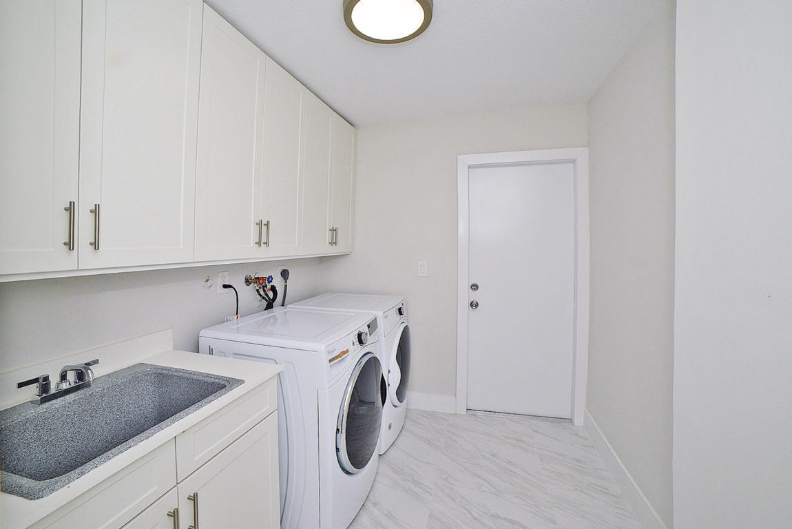 6943 Giralda Circle