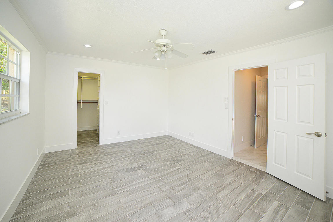 6943 Giralda Circle