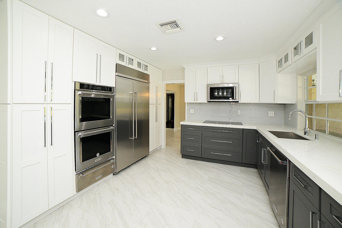6943 Giralda Circle