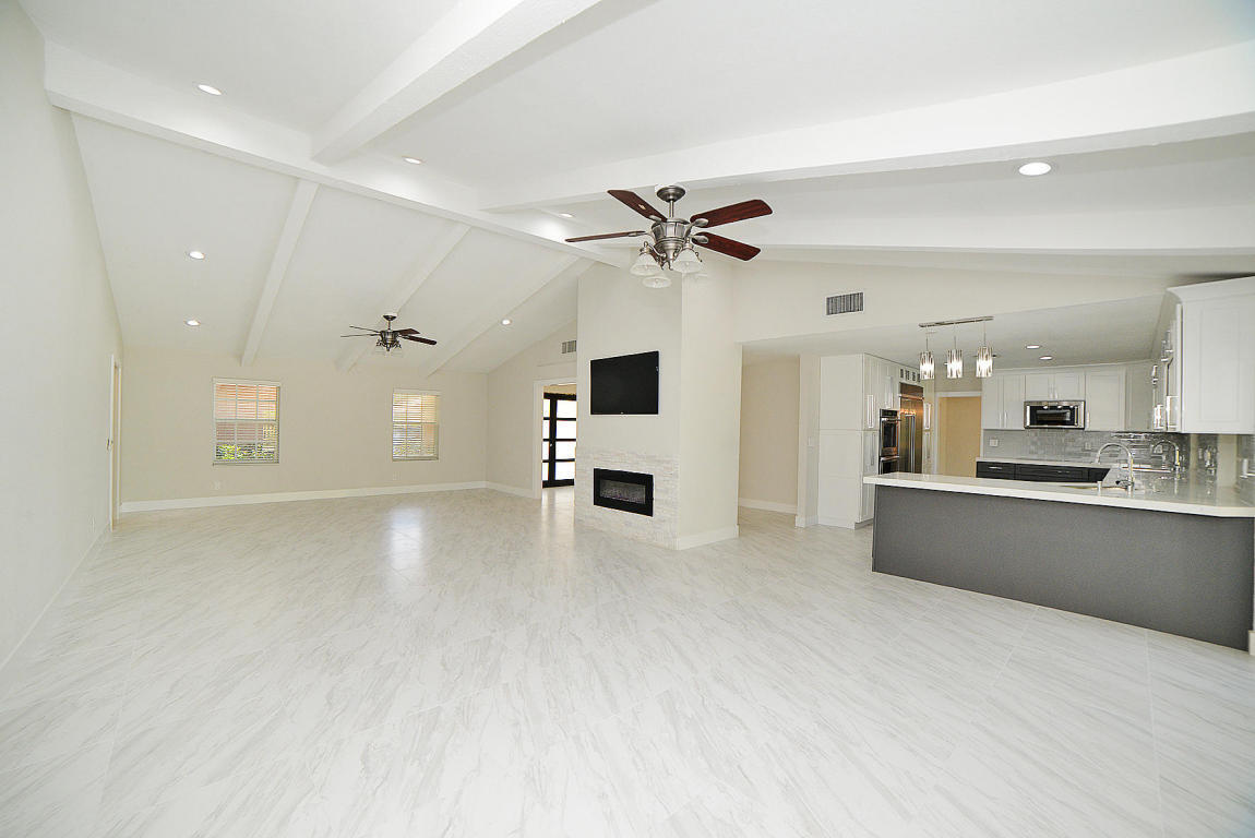 6943 Giralda Circle