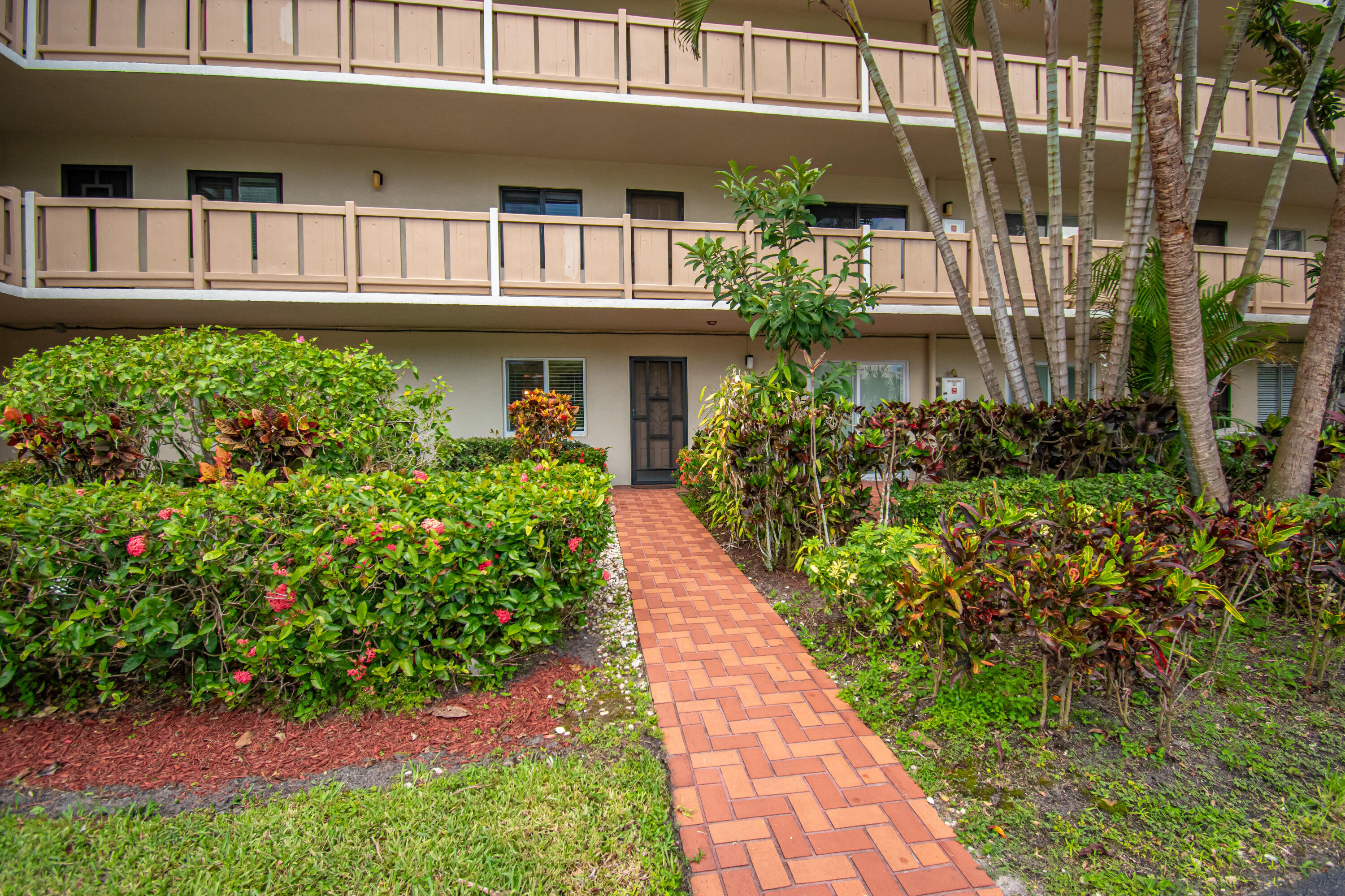 14360 Strathmore Lane 102