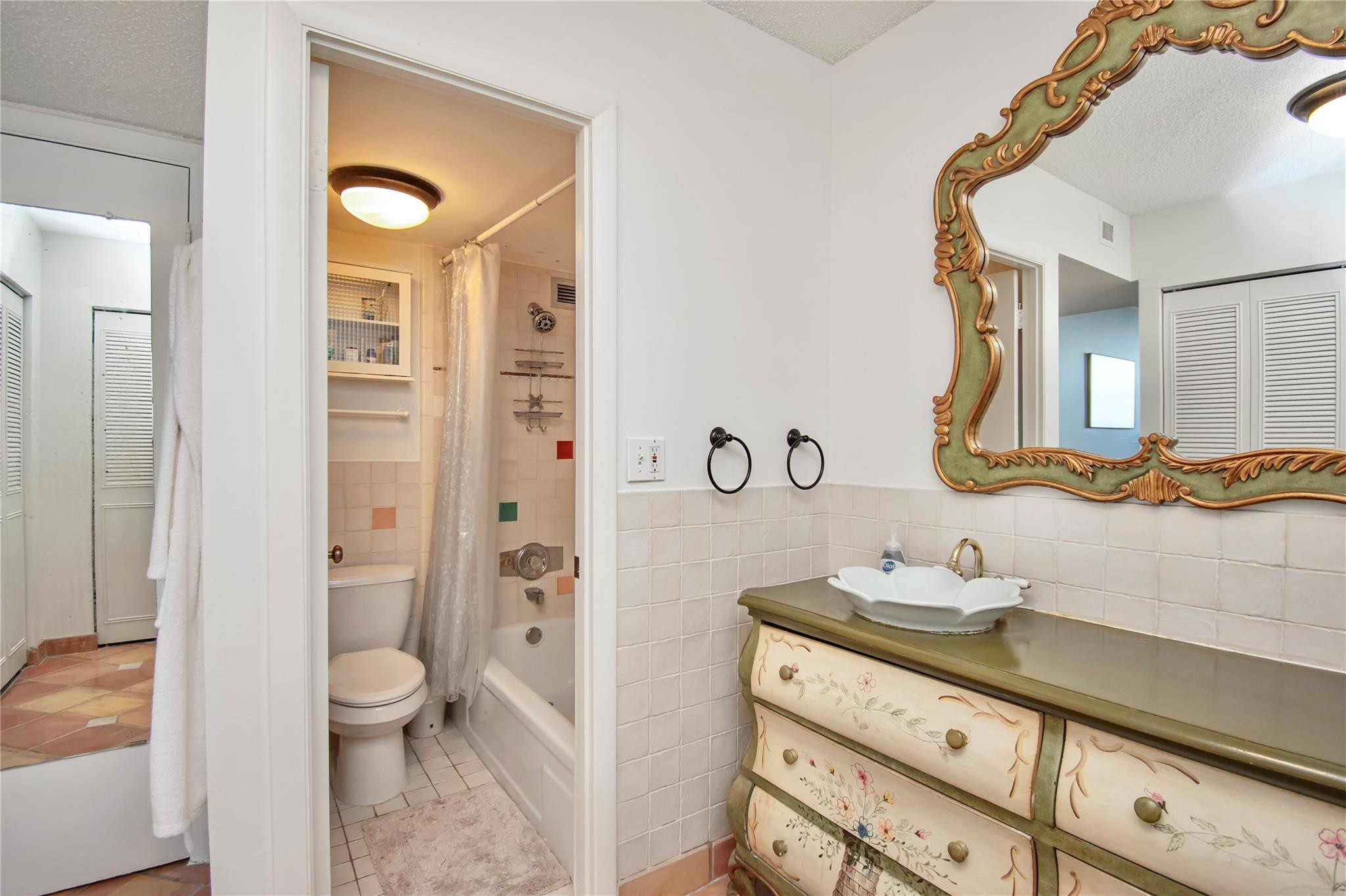 3540 Ocean Boulevard 303