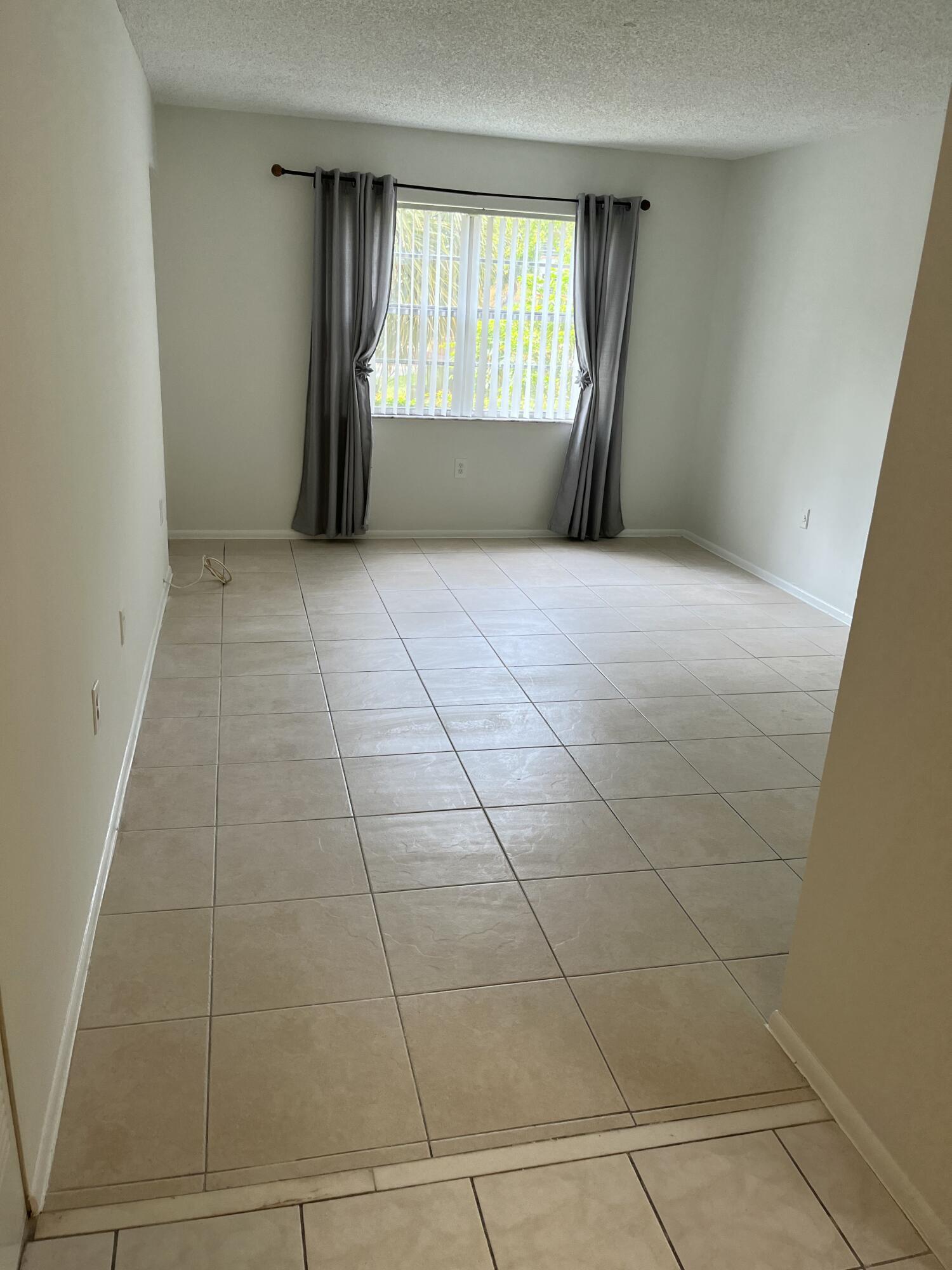 4307 NW 9th Avenue 3-1-A