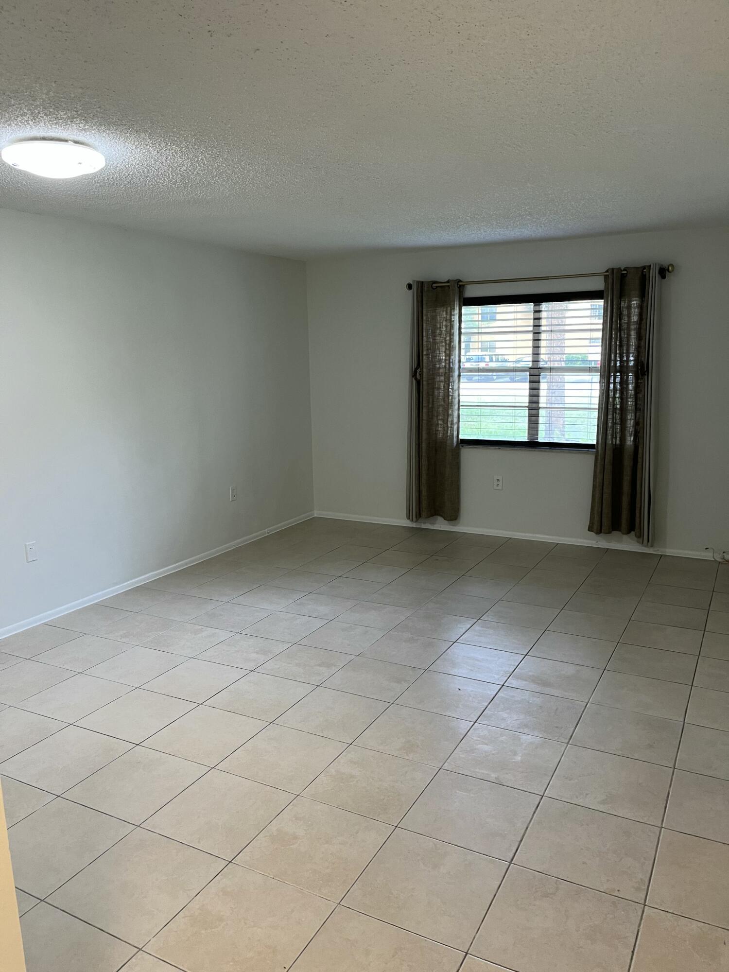 4307 NW 9th Avenue 3-1-A