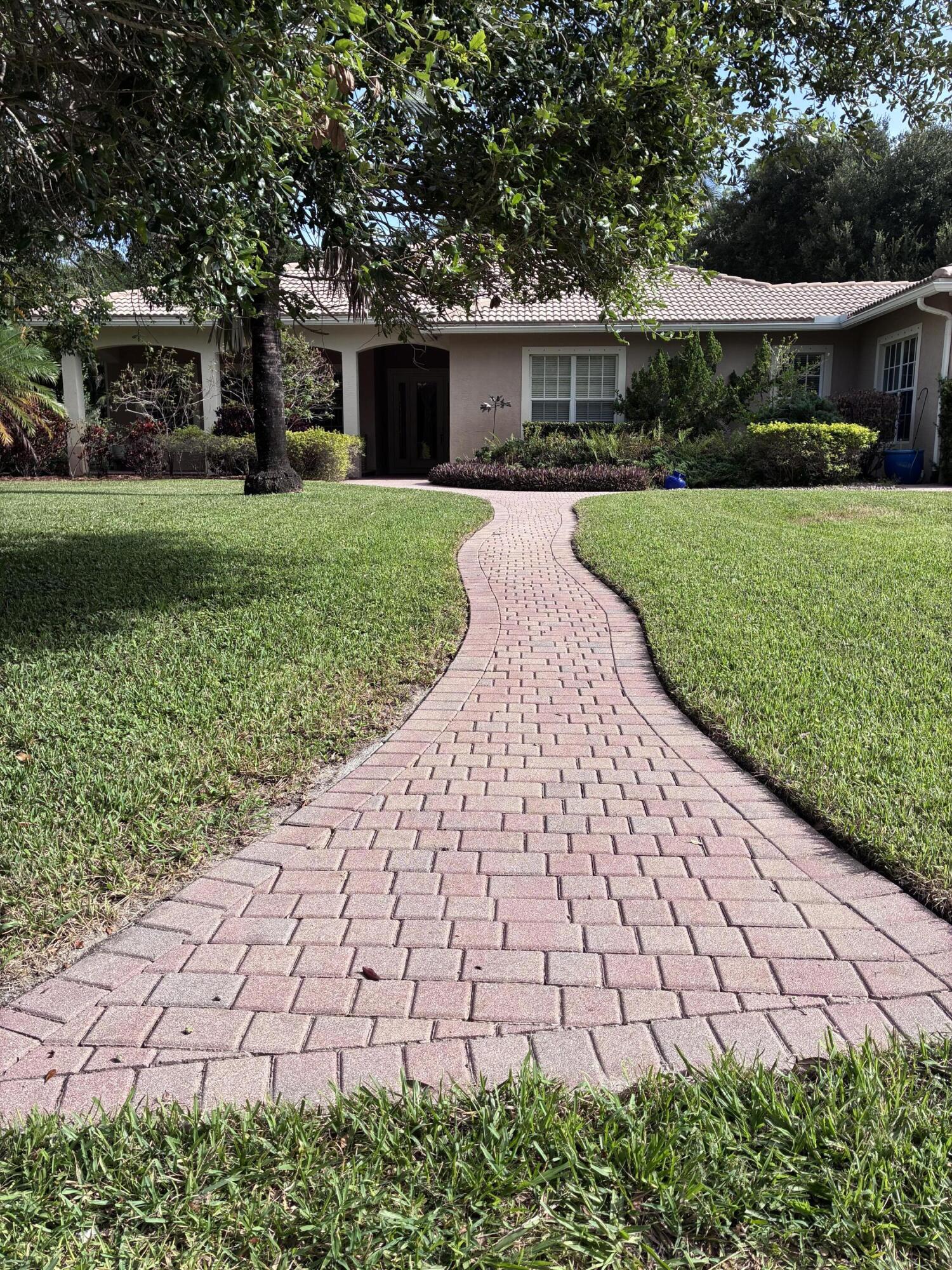 6937 MONMOUTH Road