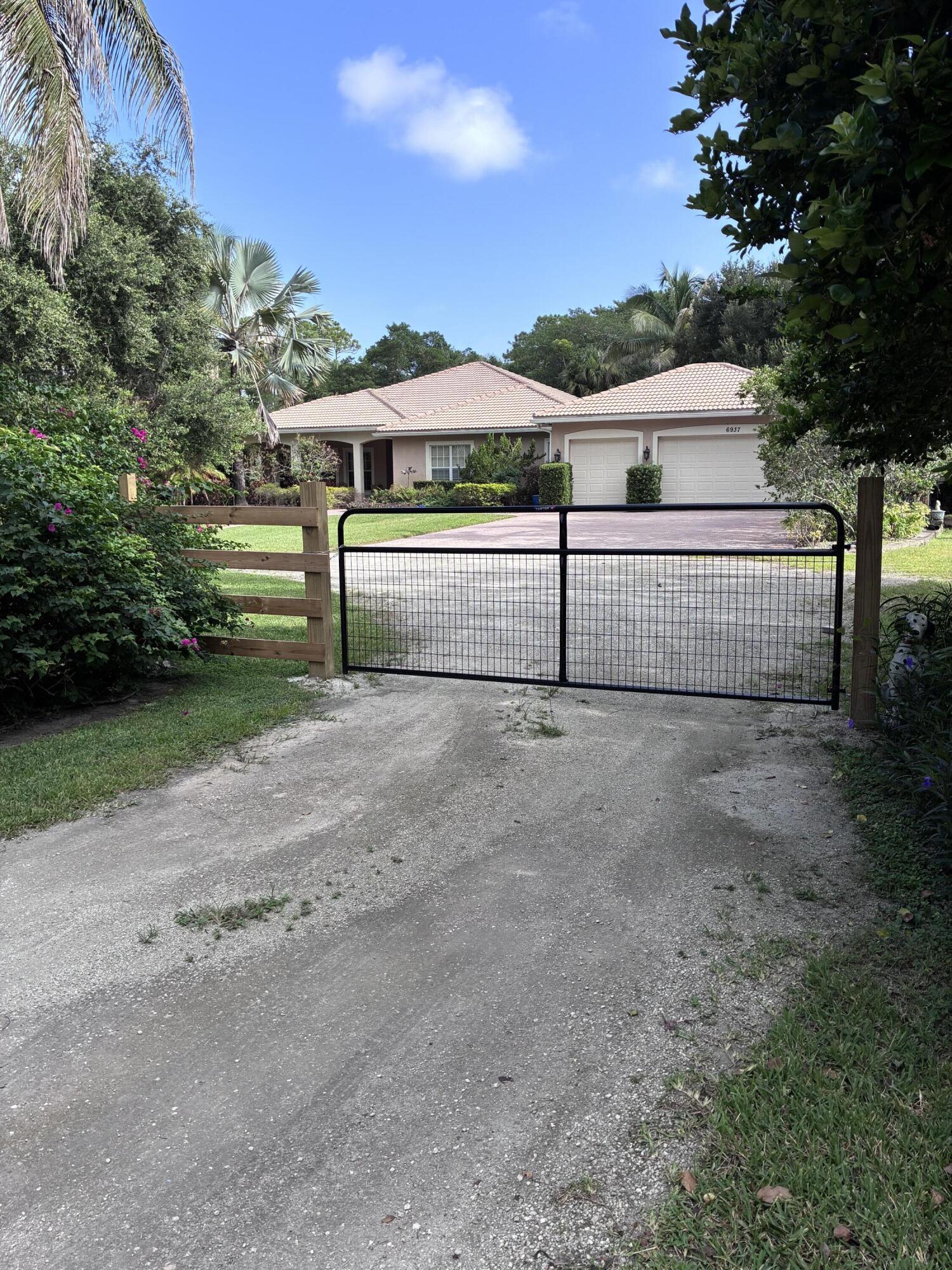 6937 MONMOUTH Road