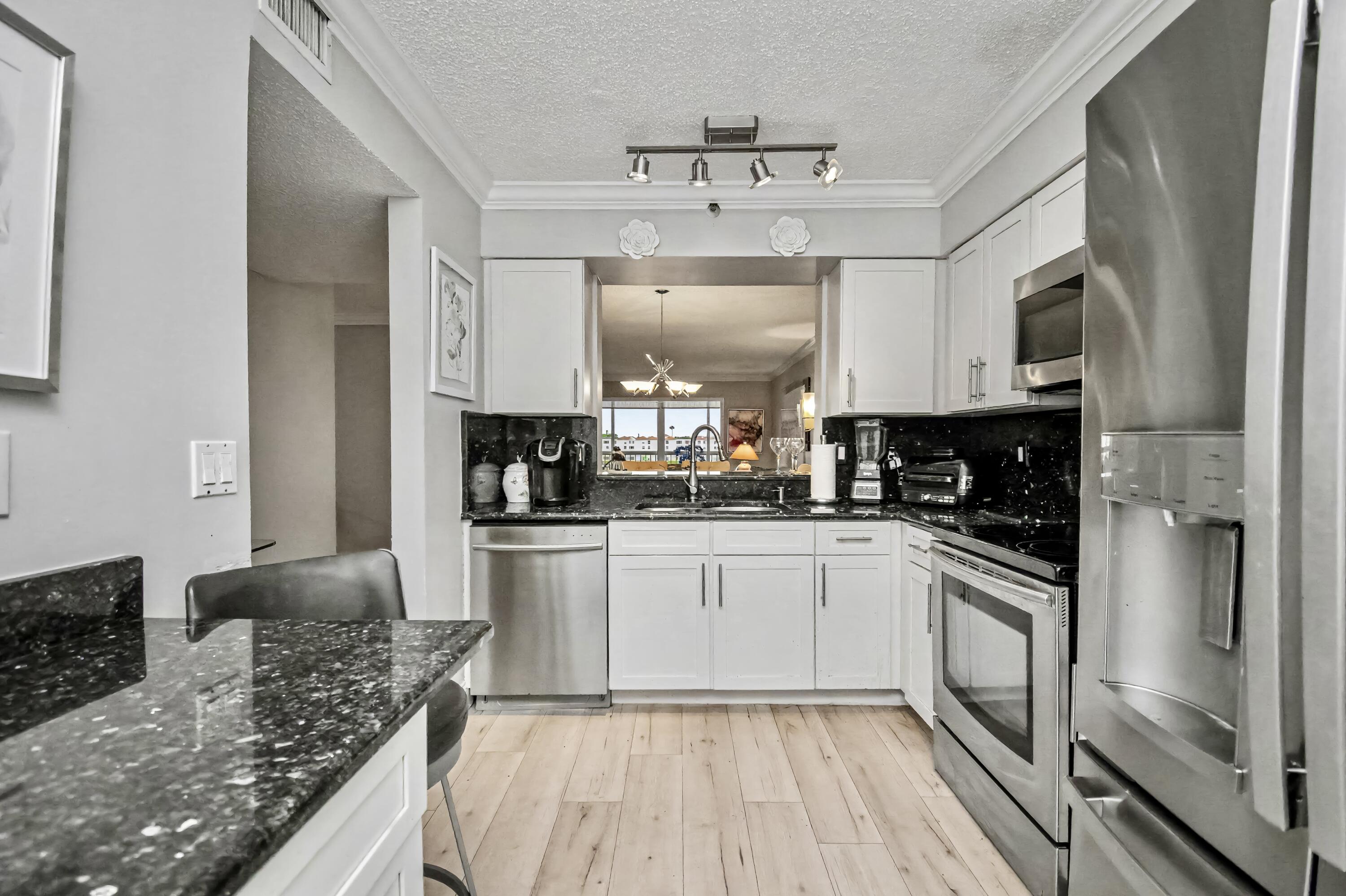 14112 Huntington Pointe Drive 401
