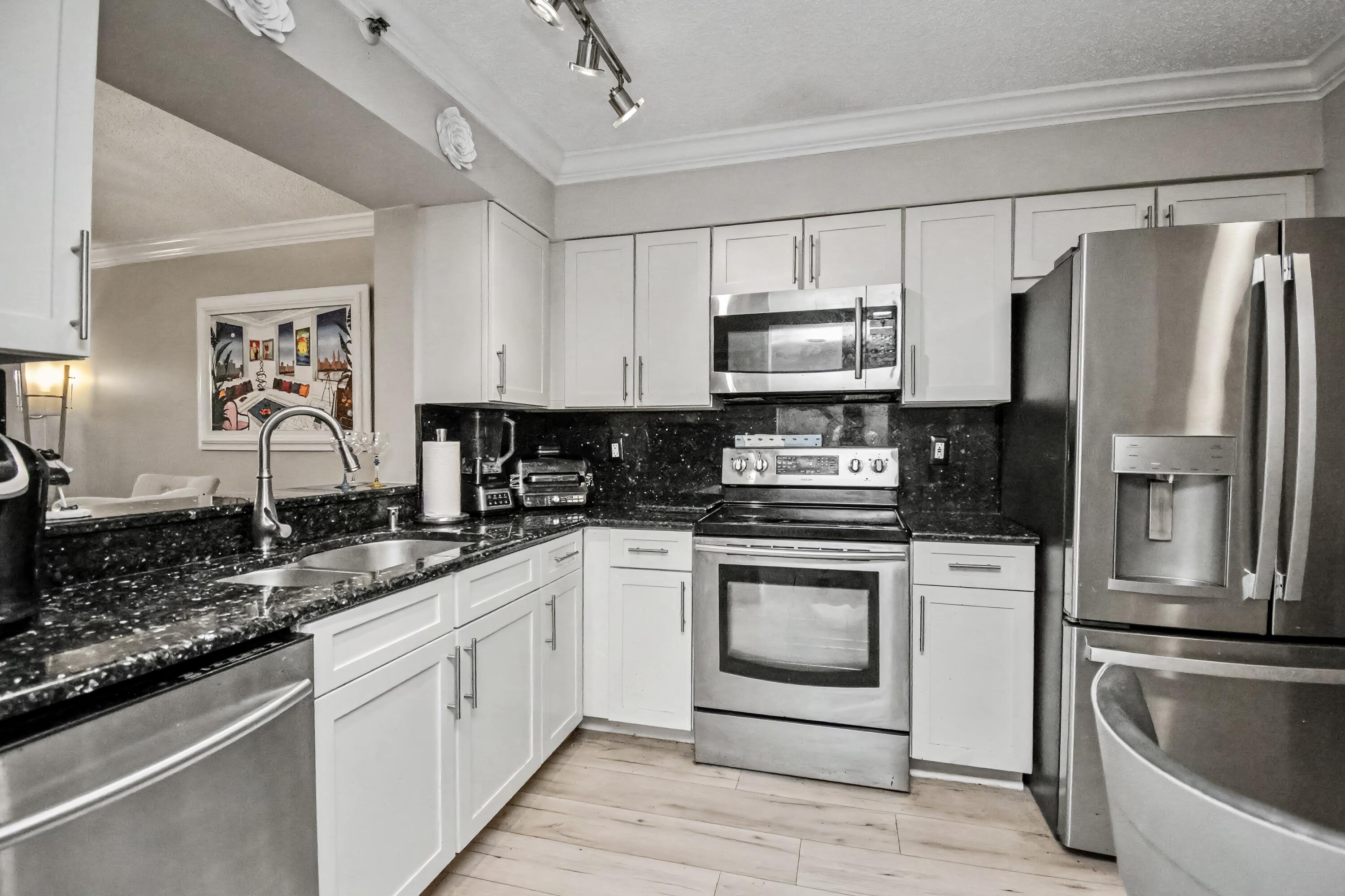 14112 Huntington Pointe Drive 401
