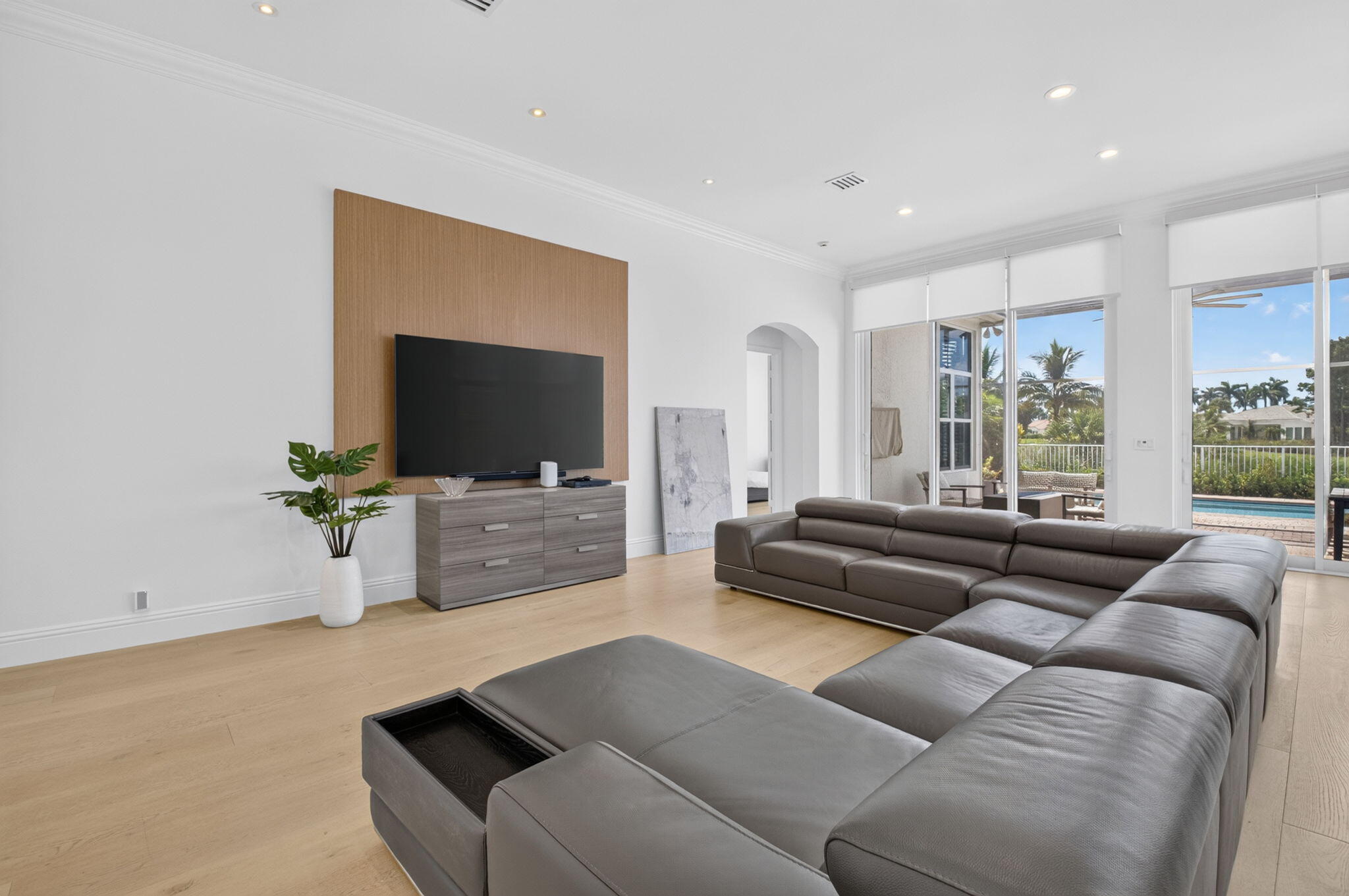 7743 Villa D Este Way