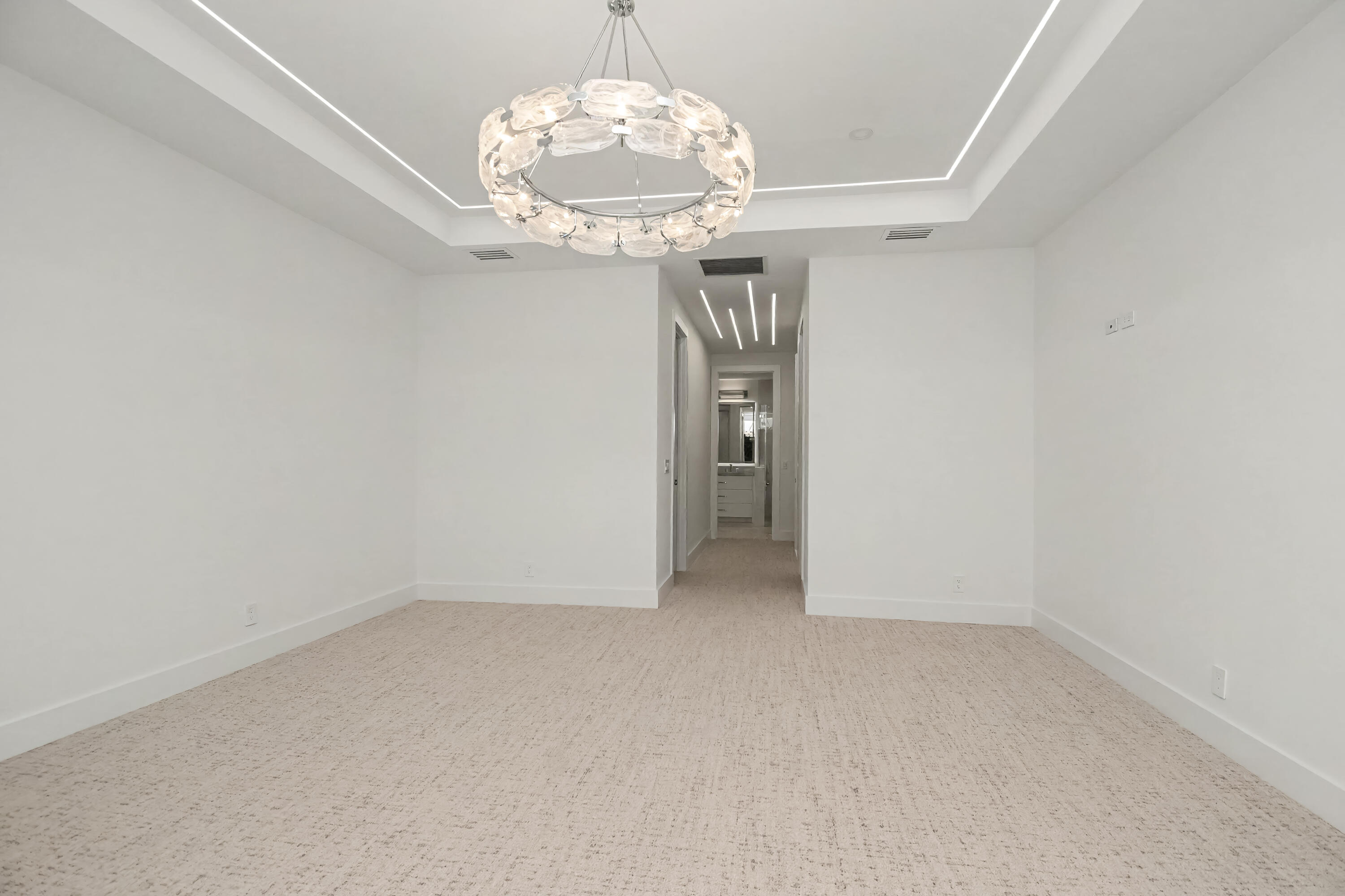 16053 VILLA VIZCAYA Place