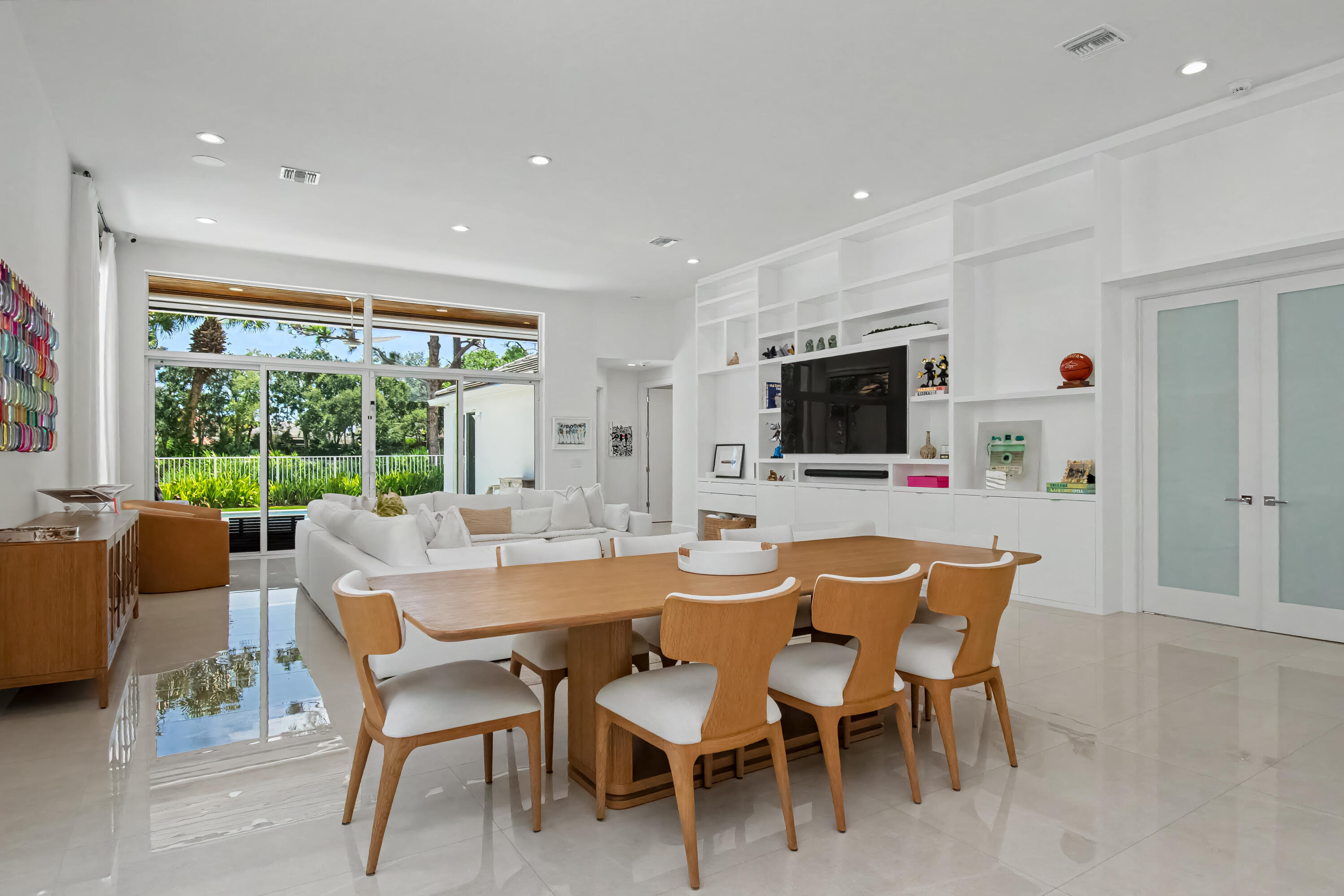 16124 VILLA VIZCAYA Place