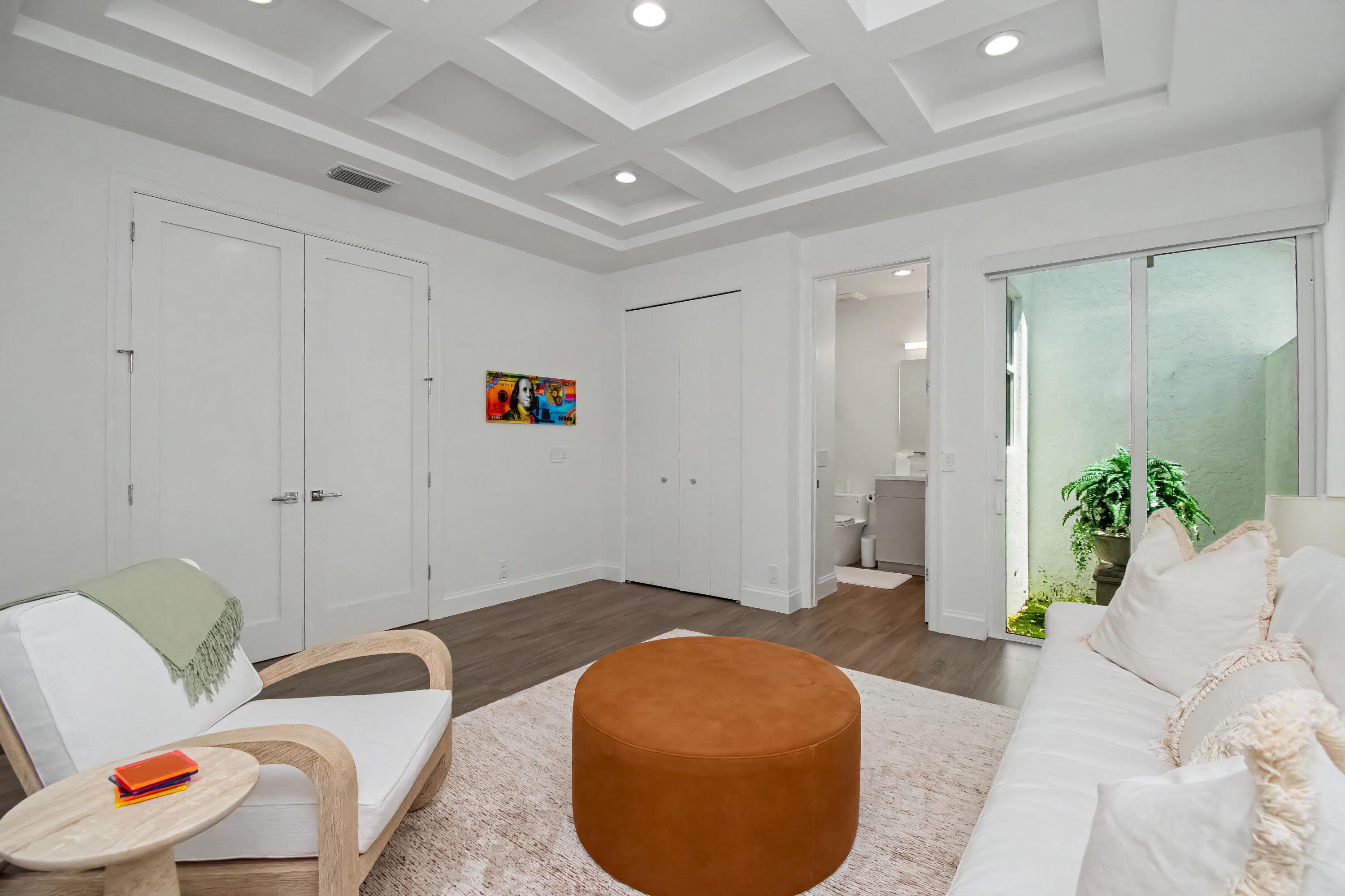 16124 VILLA VIZCAYA Place
