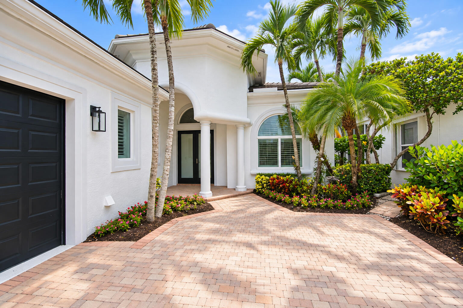 7952 VILLA D ESTE Way