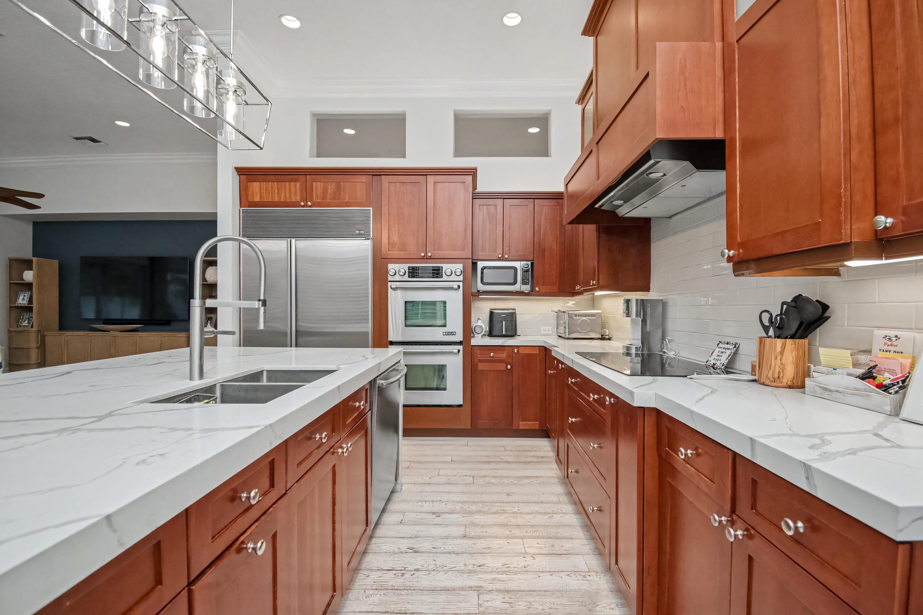 7952 VILLA D ESTE Way