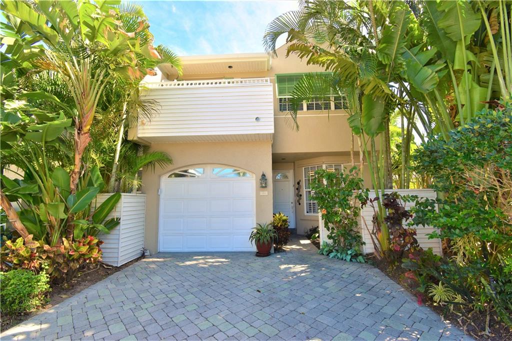 115 Venetian Dr 4 or G