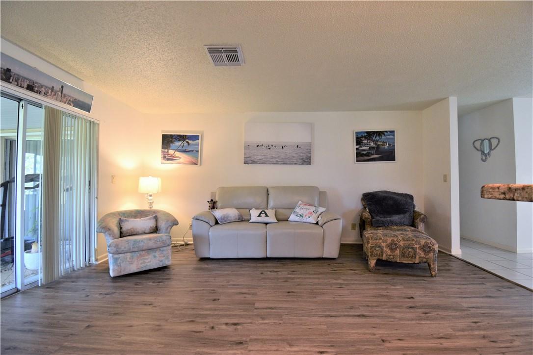 6127 Overland Pl 6127