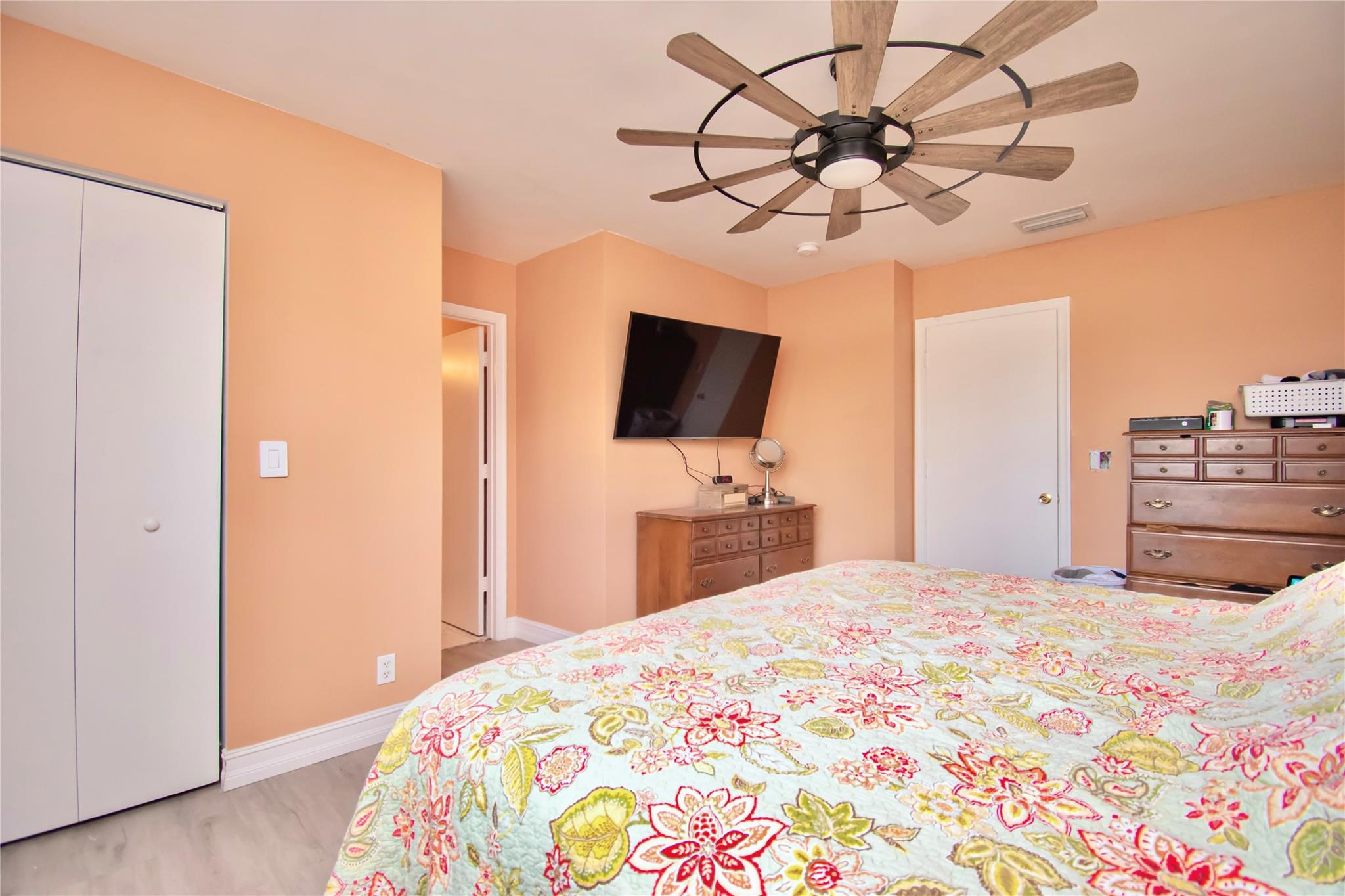 4722 SW 13th Ct 4722