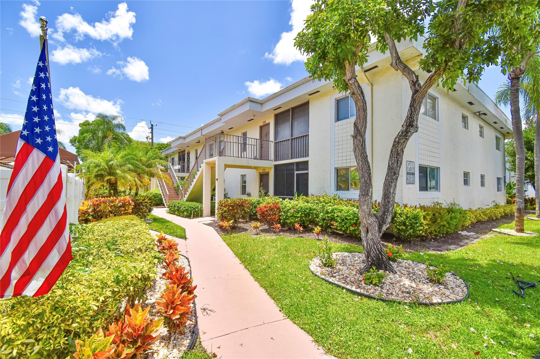 14917 Wedgefield Dr 102