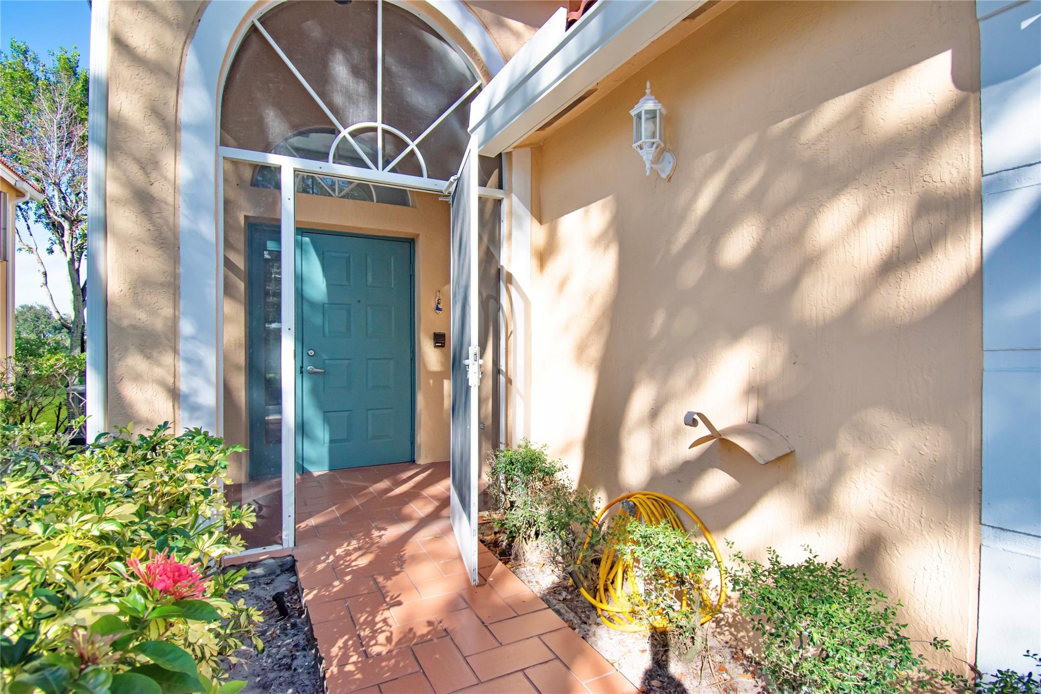 12492 Crystal Pointe Dr 201