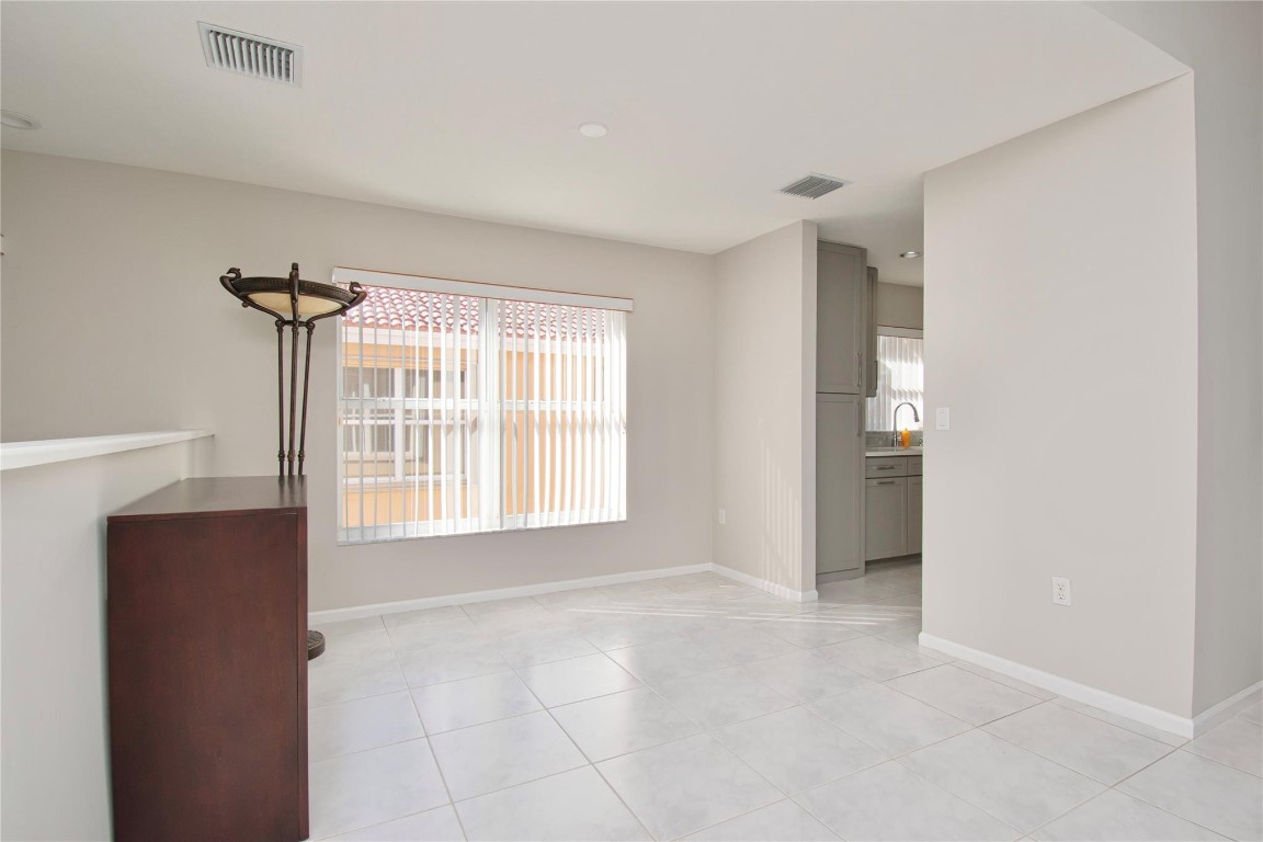 12492 Crystal Pointe Dr 201