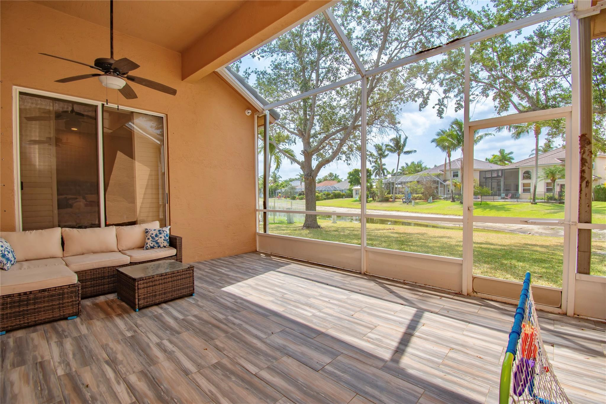 12372 Cascades Pointe Dr