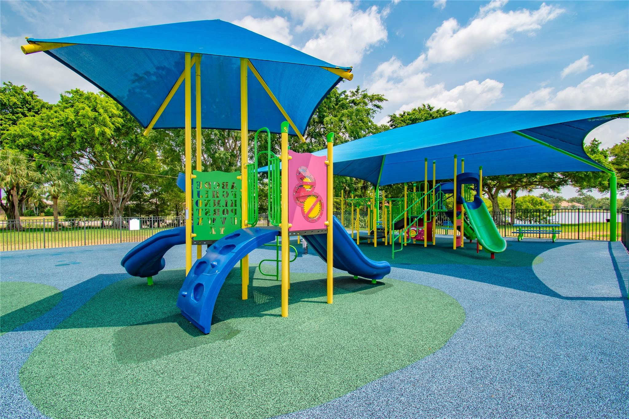 12372 Cascades Pointe Dr