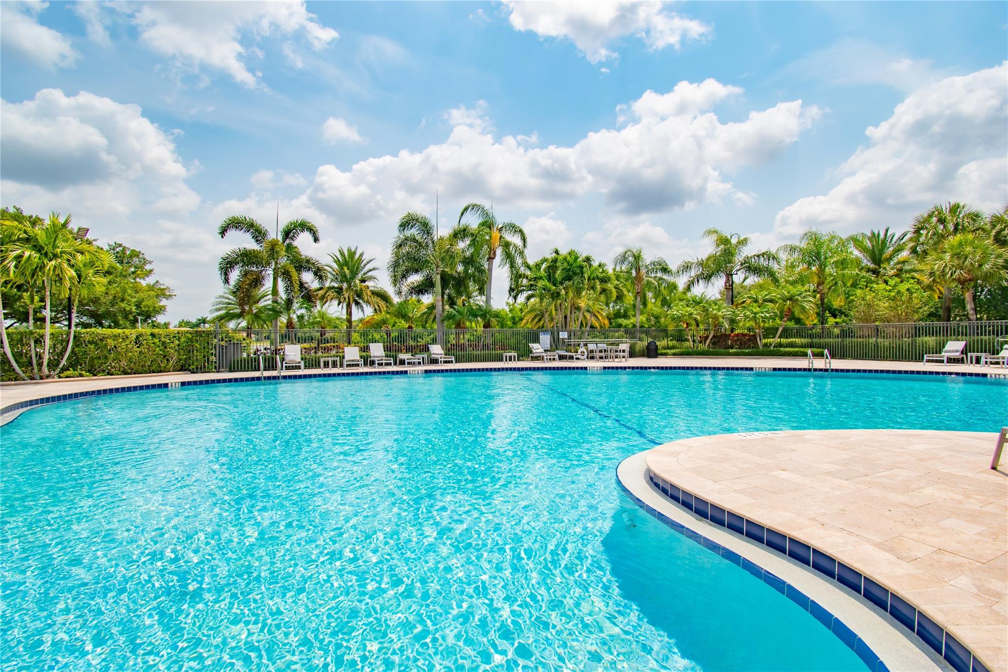 12372 Cascades Pointe Dr