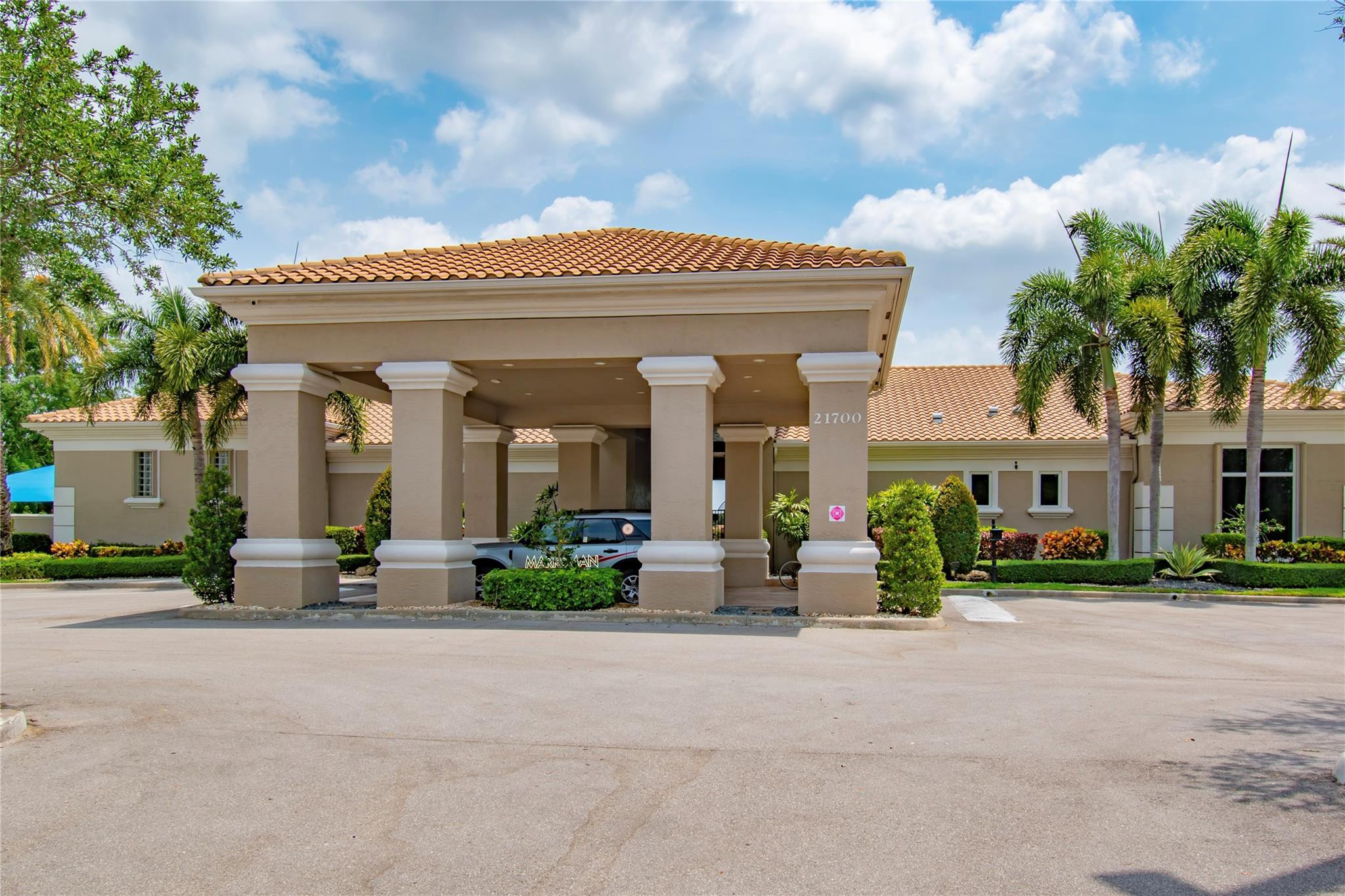 12372 Cascades Pointe Dr