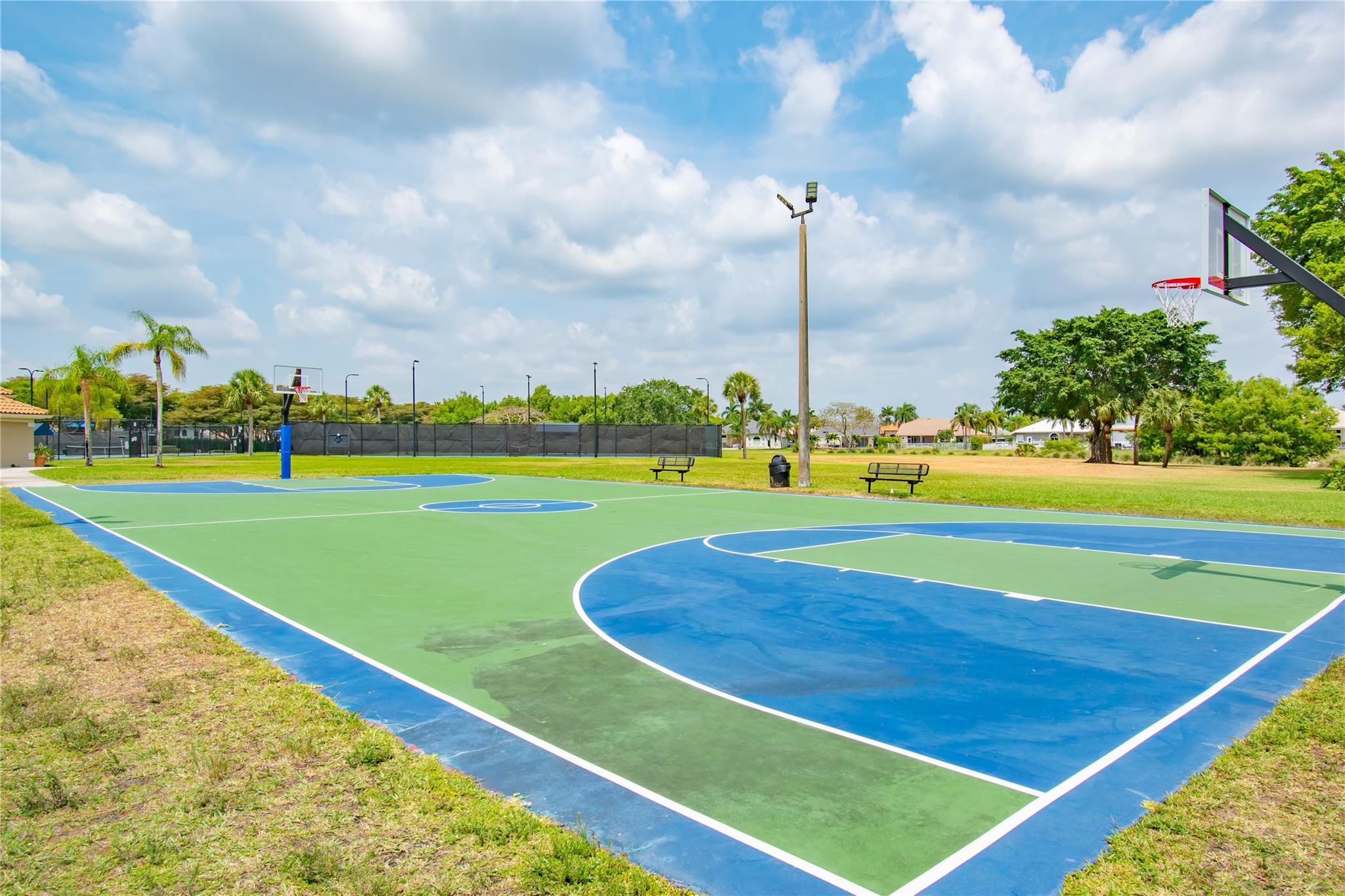 12372 Cascades Pointe Dr